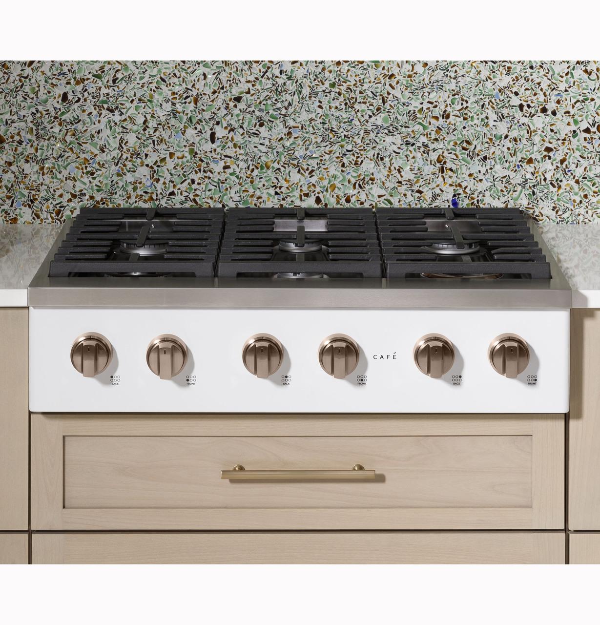 Cafe CGU366P2TS1 CAF(EBACK)™ 36" Commercial-Style Gas Rangetop with 6 Burners (Natural Gas) - Image 18