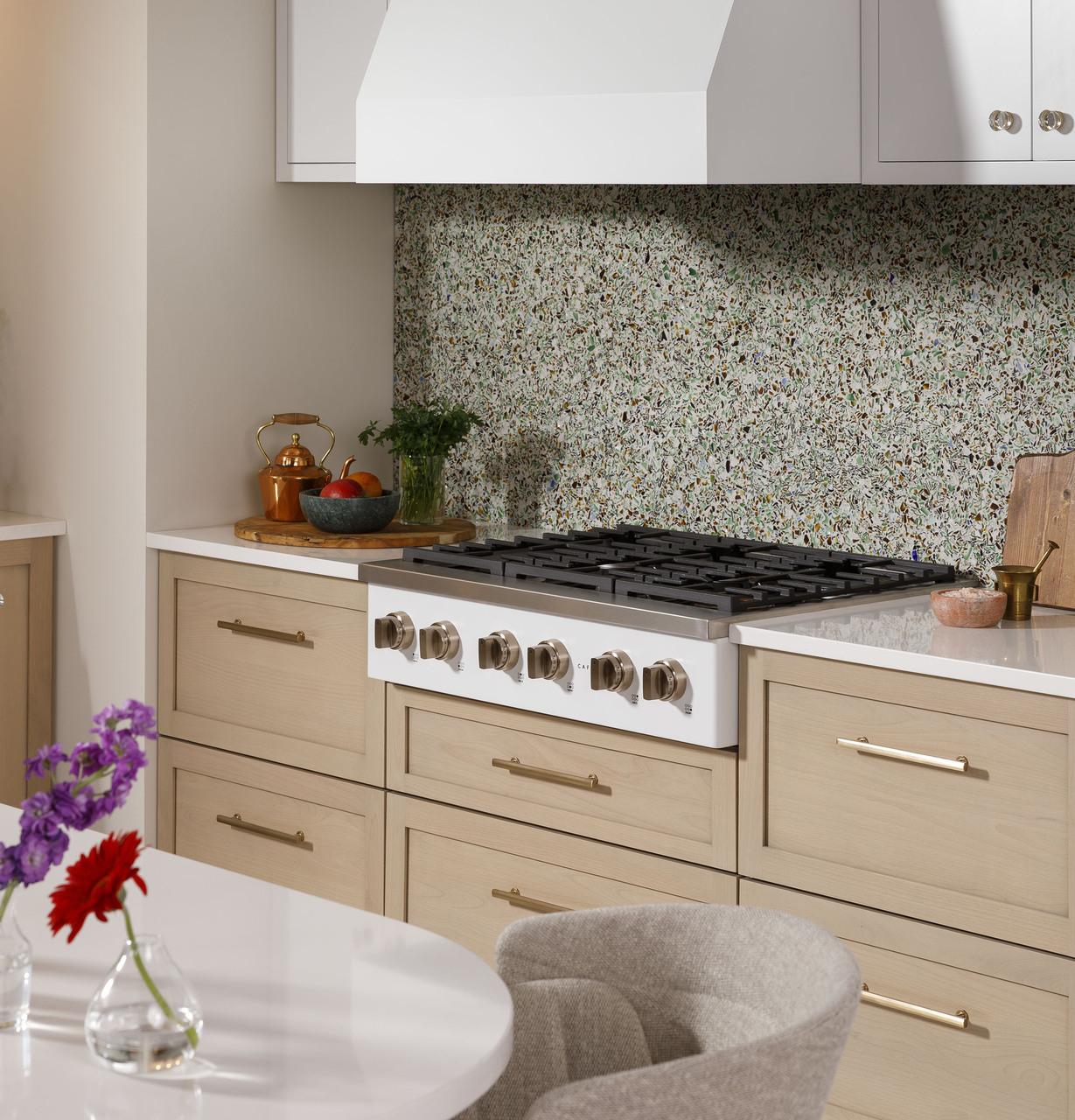 Cafe CGU366P4TW2 CAF(EBACK)™ 36" Commercial-Style Gas Rangetop with 6 Burners (Natural Gas) - Image 17