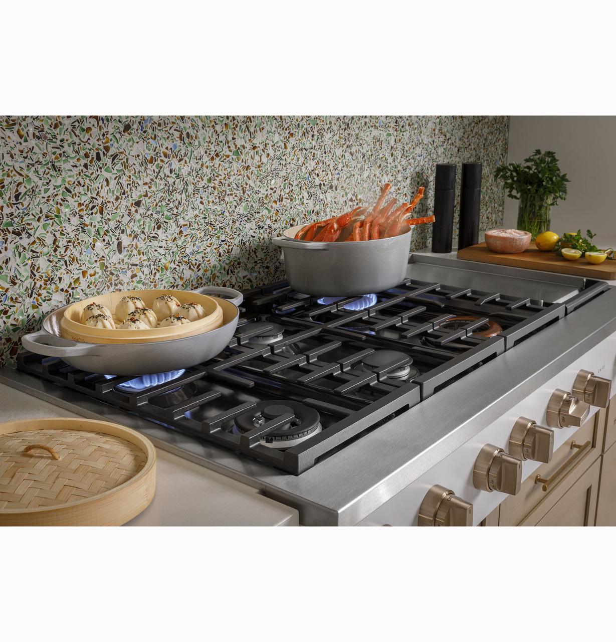 Cafe CGU486P3TD1 CAF(EBACK)™ 48" Commercial-Style Gas Rangetop with 6 Burners and Integrated Griddle (Natural Gas) - Image 16