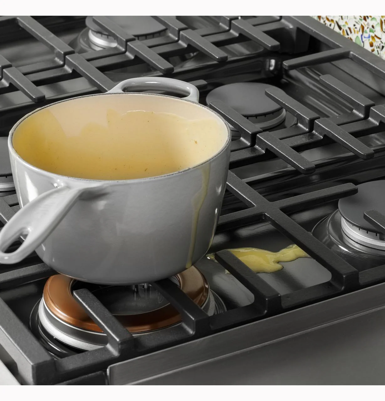 Cafe CGU486P4TW2 CAF(EBACK)™ 48" Commercial-Style Gas Rangetop with 6 Burners and Integrated Griddle (Natural Gas) - Image 22