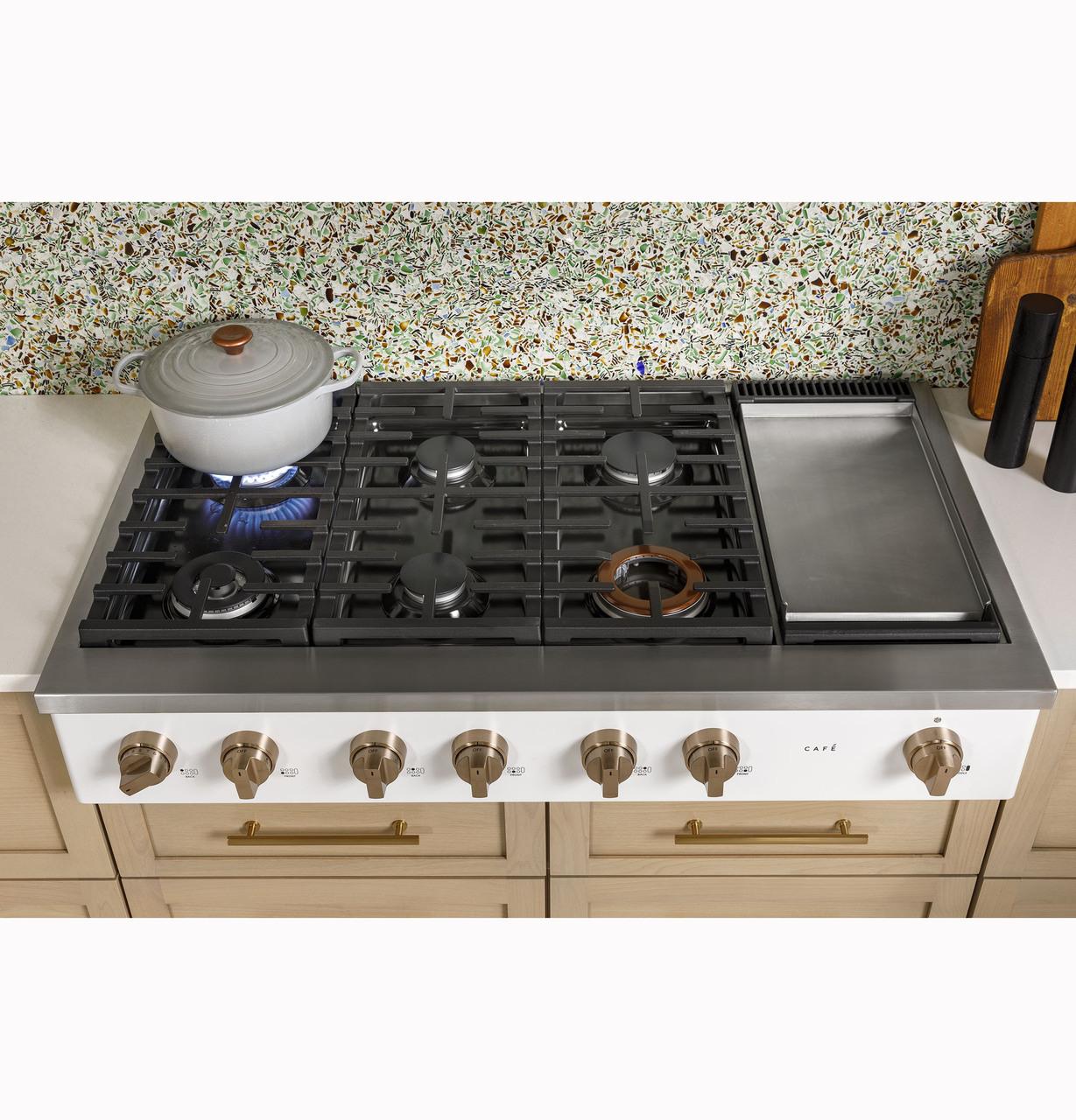 Cafe CGU486P4TW2 CAF(EBACK)™ 48" Commercial-Style Gas Rangetop with 6 Burners and Integrated Griddle (Natural Gas) - Image 8