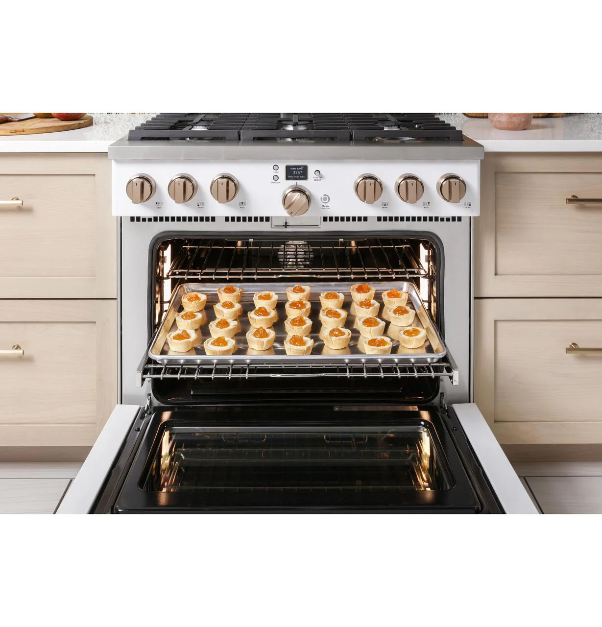 Cafe CGY366P3TD1 CAF(EBACK)™ 36" Smart All-Gas Commercial-Style Range with 6 Burners (Natural Gas) - Image 8