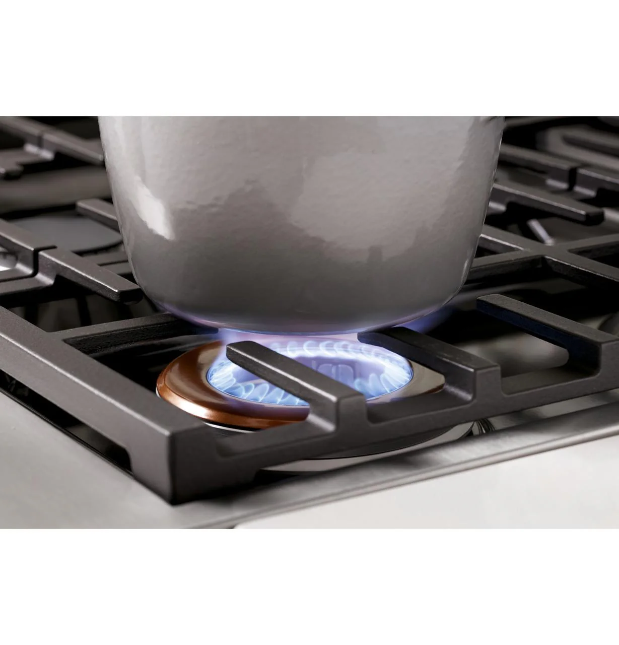 Cafe CGY366P4TW2 CAF(EBACK)™ 36" Smart All-Gas Commercial-Style Range with 6 Burners (Natural Gas) - Image 17