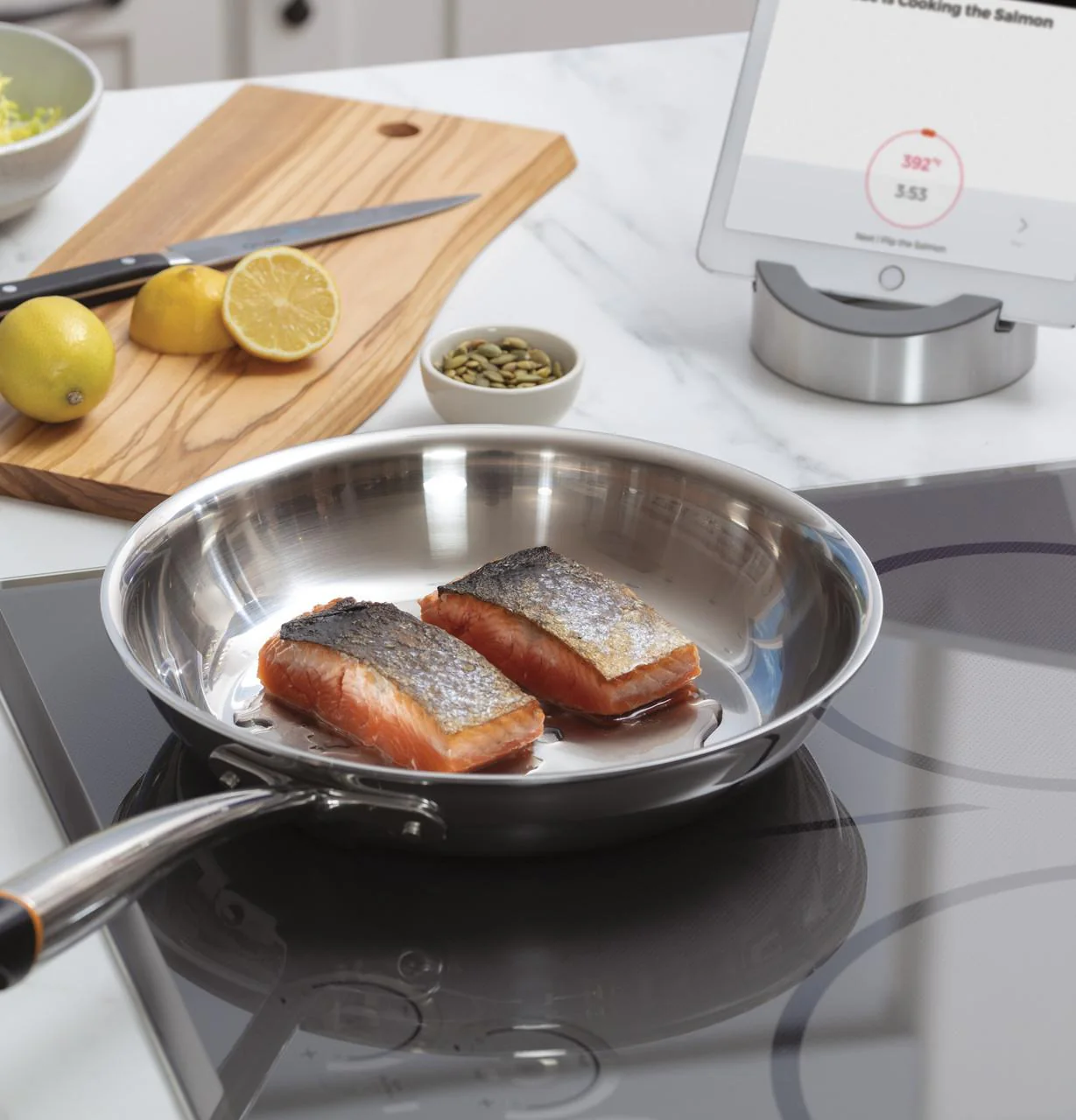 Caf(eback)™ 36" Smart Touch-Control Induction Cooktop - Image 14