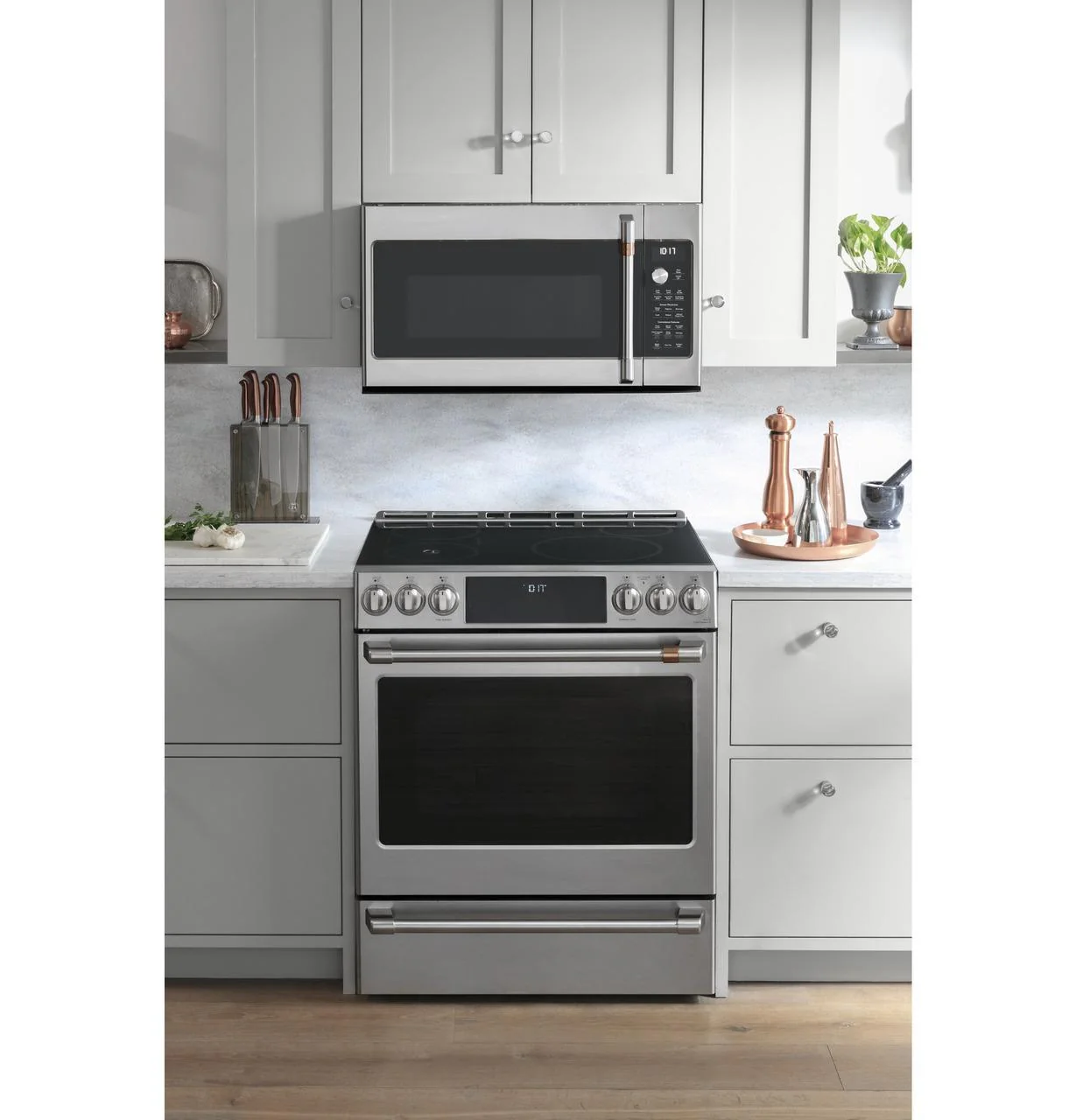 Cafe CHS90XP2MS1 CAF(EBACK)™ 30" Smart Slide-In, Front-Control, Induction and Convection Range with In-Oven Camera - Image 9