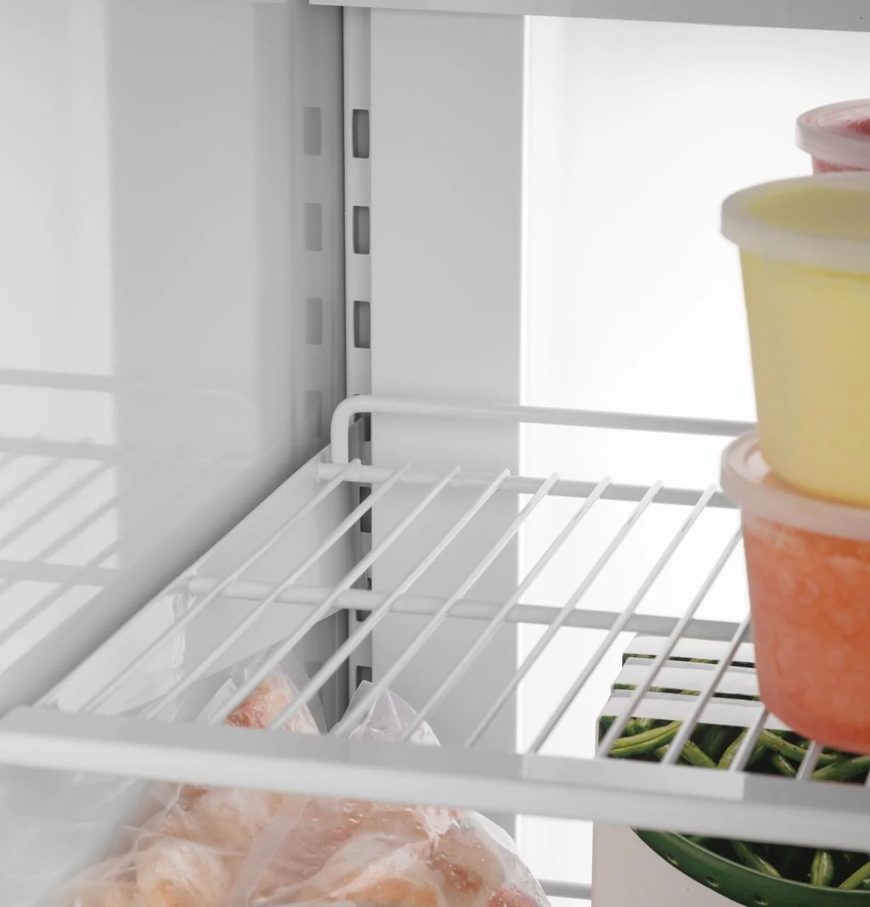 Cafe CSB48YP2NS1 CAF(EBACK)™ 48" Smart Built-In Side-by-Side Refrigerator with Dispenser - Image 10