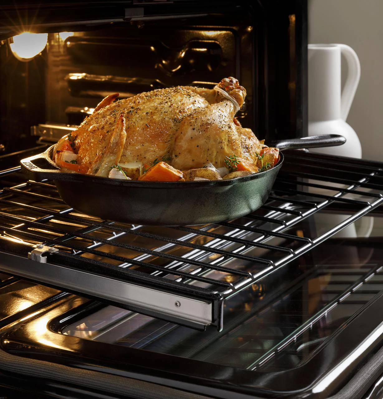 Cafe CTS92DM2NS5 CAF(EBACK)™ 30" Duo Smart Single Wall Oven in Platinum Glass - Image 11