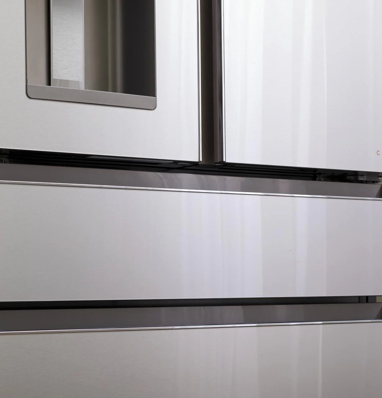 Cafe CVE28DM5NS5 CAF(EBACK)™ ENERGY STAR® 27.8 Cu. Ft. Smart 4-Door French-Door Refrigerator in Platinum Glass - Image 13