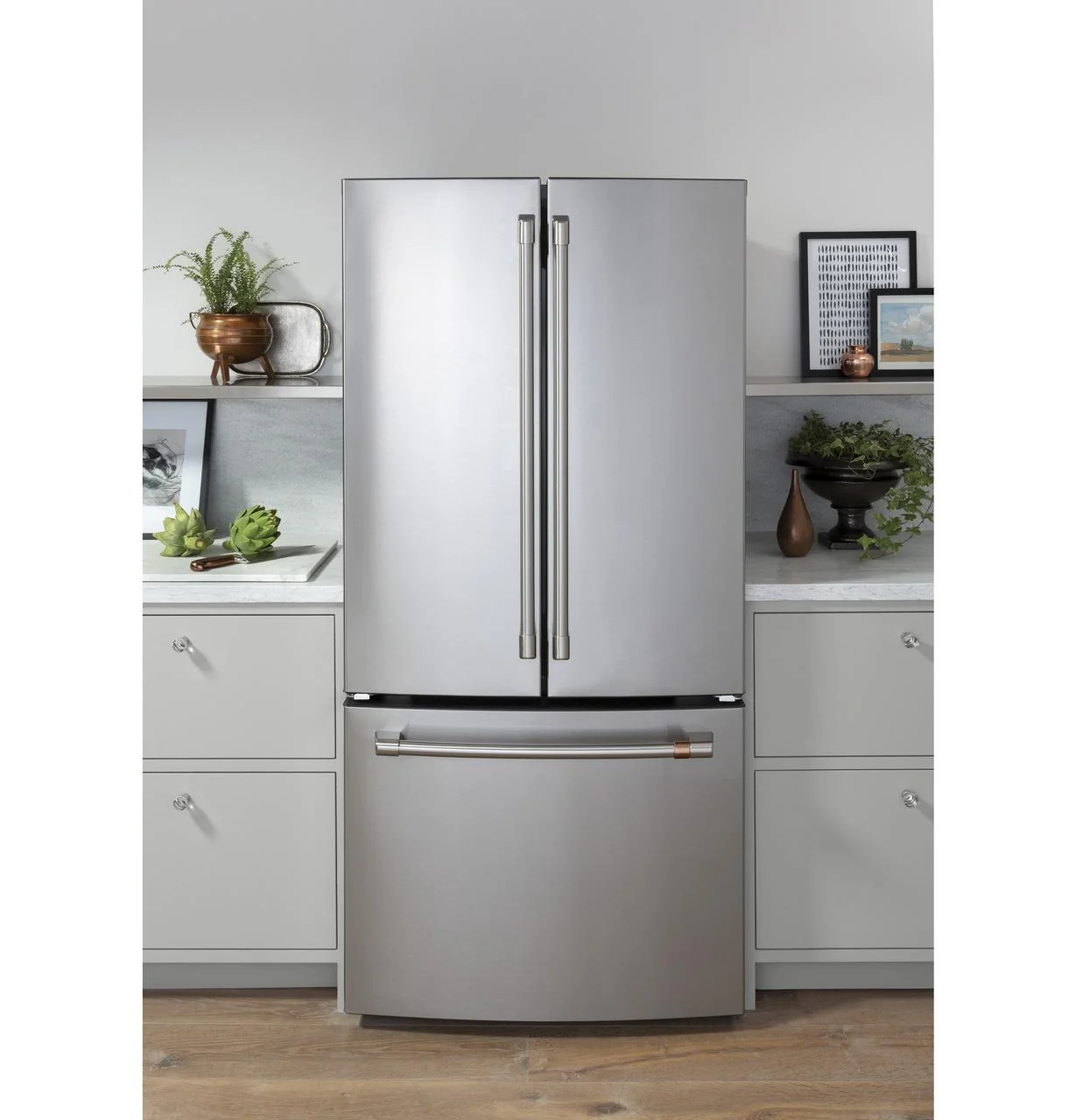 Cafe CWE19SP2NS1 CAF(EBACK)™ ENERGY STAR® 18.6 Cu. Ft. Counter-Depth French-Door Refrigerator - Image 7