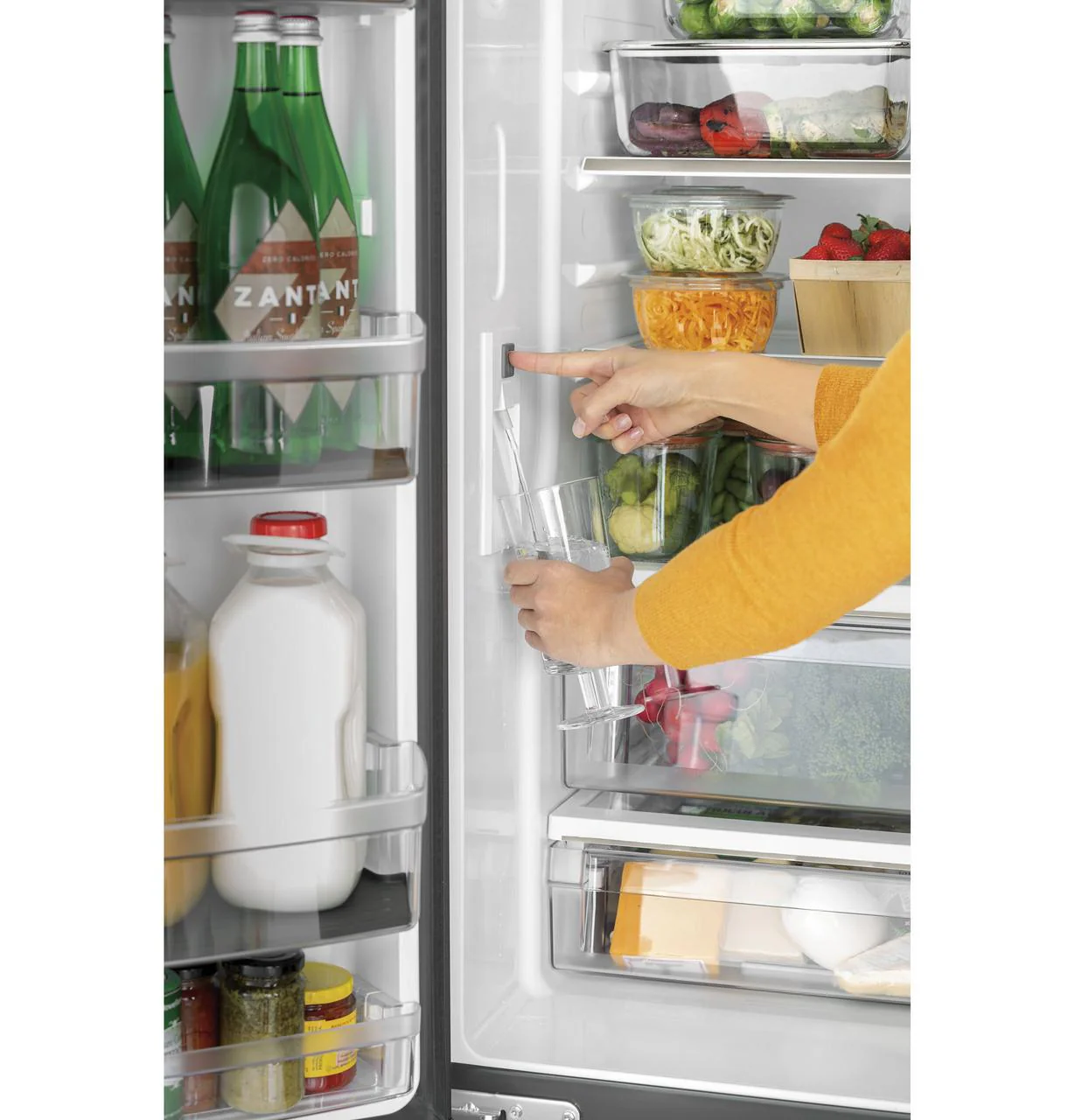 Cafe CWE19SP4NW2 CAF(EBACK)™ ENERGY STAR 18.6 Cu. Ft. Counter-Depth French-Door Refrigerator - Image 19