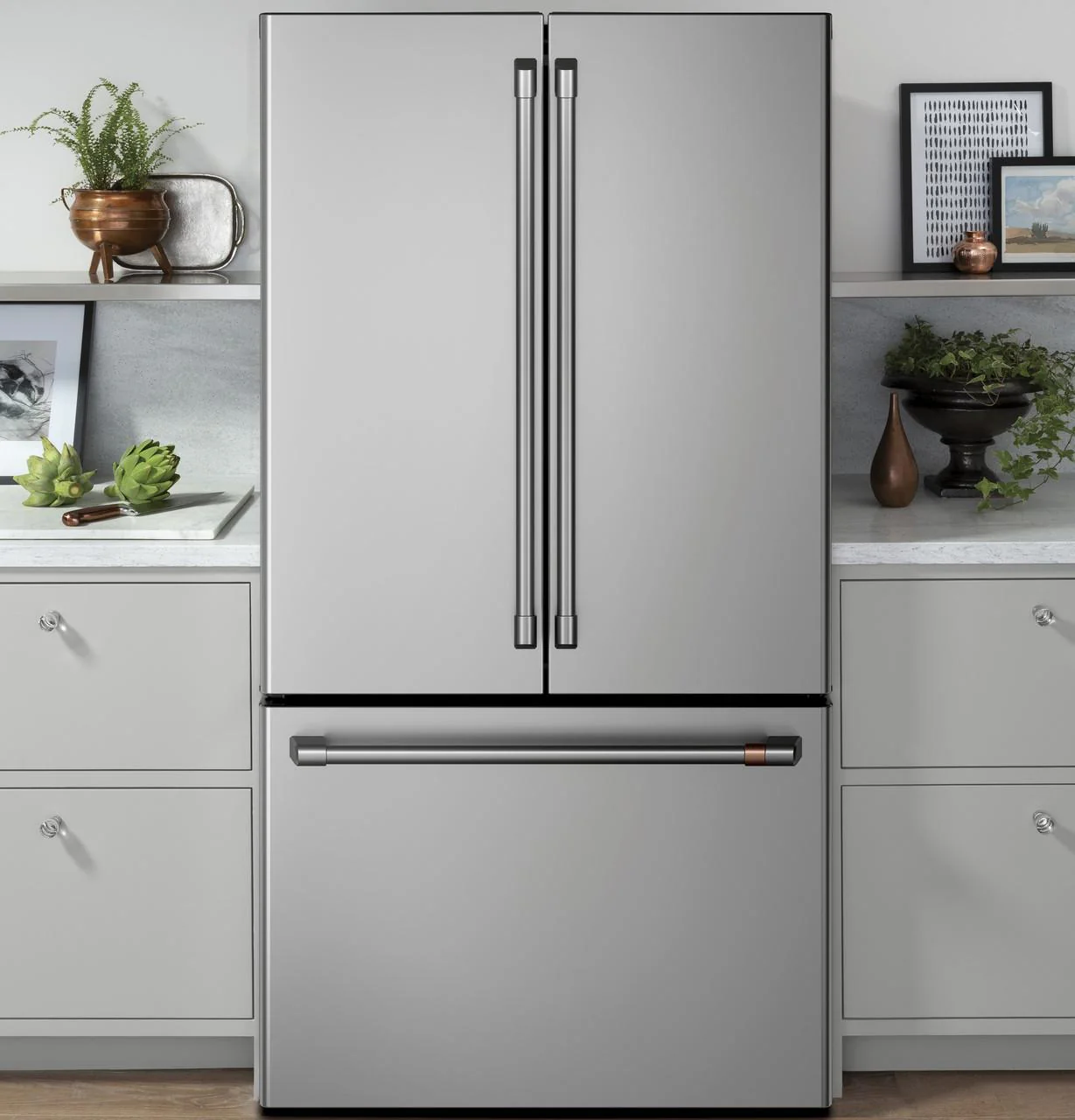 Cafe CWE23SP2MS1 CAF(EBACK)™ ENERGY STAR® 23.1 Cu. Ft. Smart Counter-Depth French-Door Refrigerator - Image 10