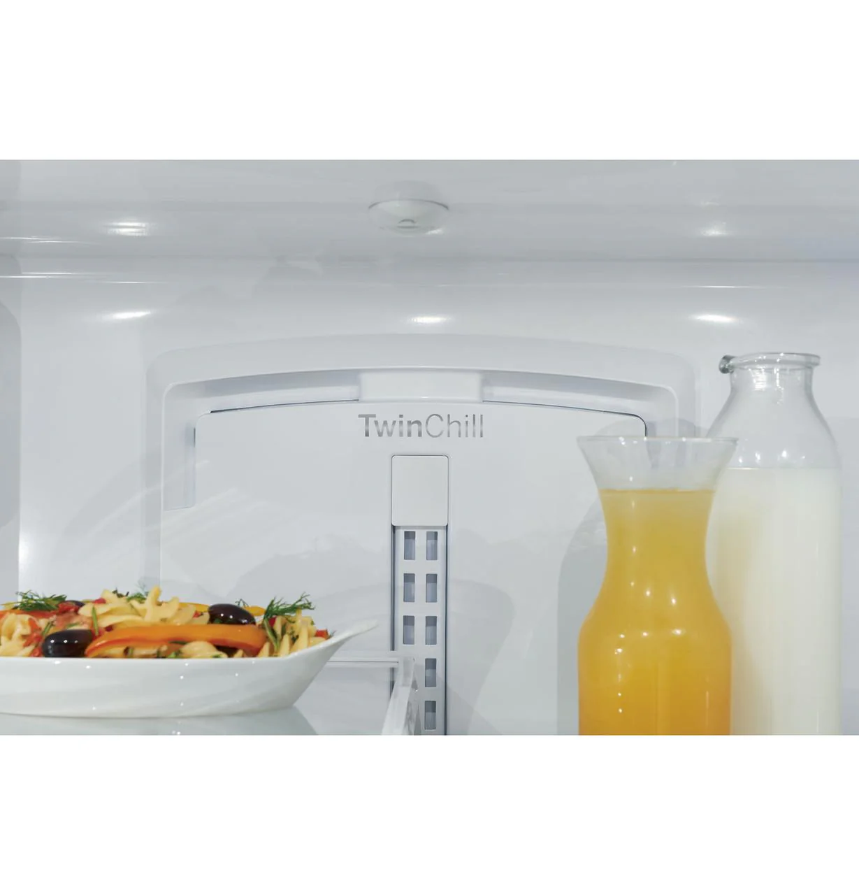 Cafe CWE23SP2MS1 CAF(EBACK)™ ENERGY STAR® 23.1 Cu. Ft. Smart Counter-Depth French-Door Refrigerator - Image 18