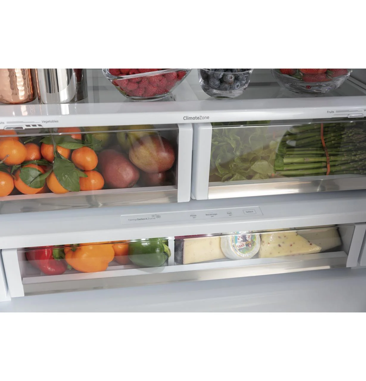 Cafe CWE23SP3MD1 CAF(EBACK)™ ENERGY STAR® 23.1 Cu. Ft. Smart Counter-Depth French-Door Refrigerator - Image 14