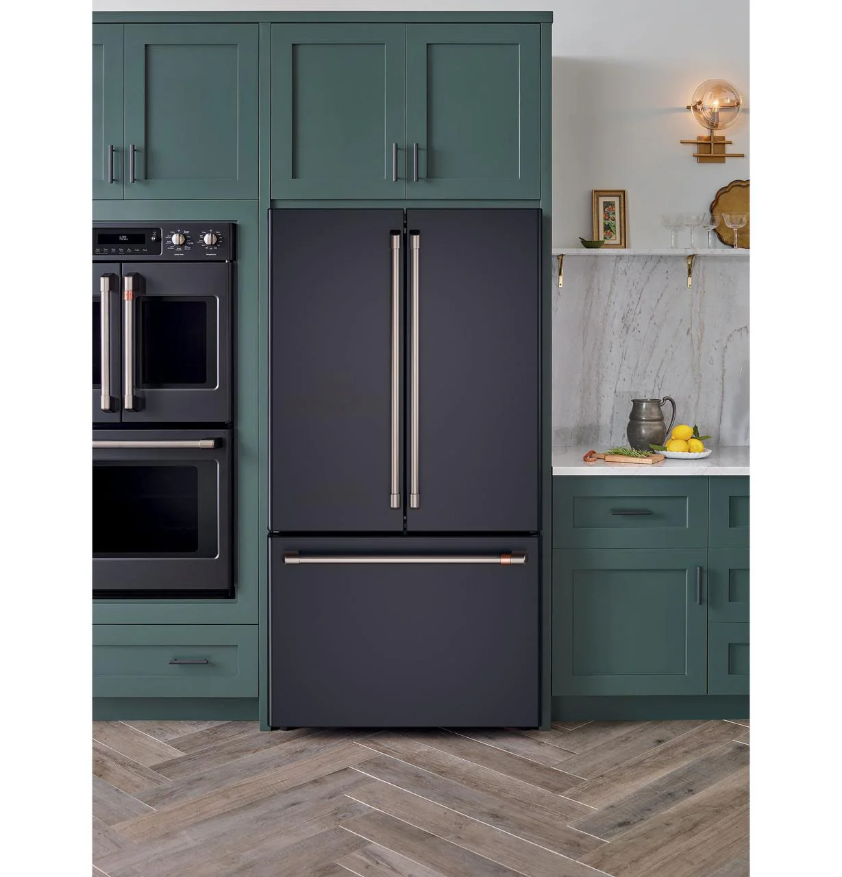 Cafe CWE23SP3MD1 CAF(EBACK)™ ENERGY STAR® 23.1 Cu. Ft. Smart Counter-Depth French-Door Refrigerator - Image 8