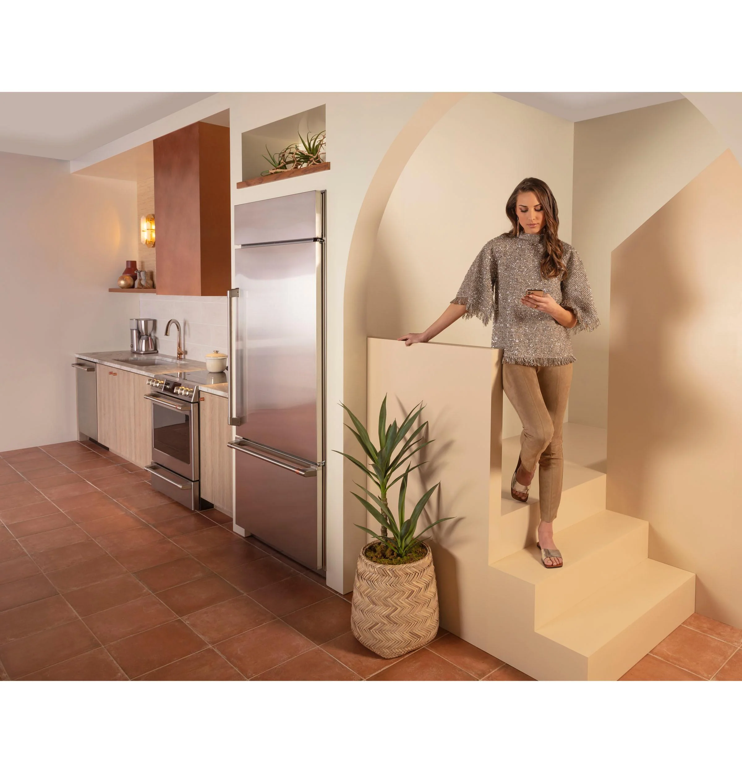 Cafe UVC9300SLSS 30" Smart Designer Custom Insert w/ Dimmable LED Lighting - Image 9
