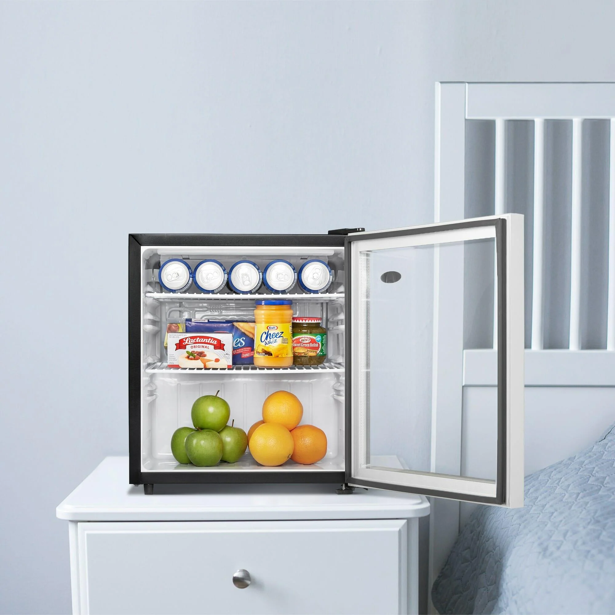 DAG016A2BDB Danby 1.6 cu. ft. Compact Glass Door Fridge in Platinum - Image 9