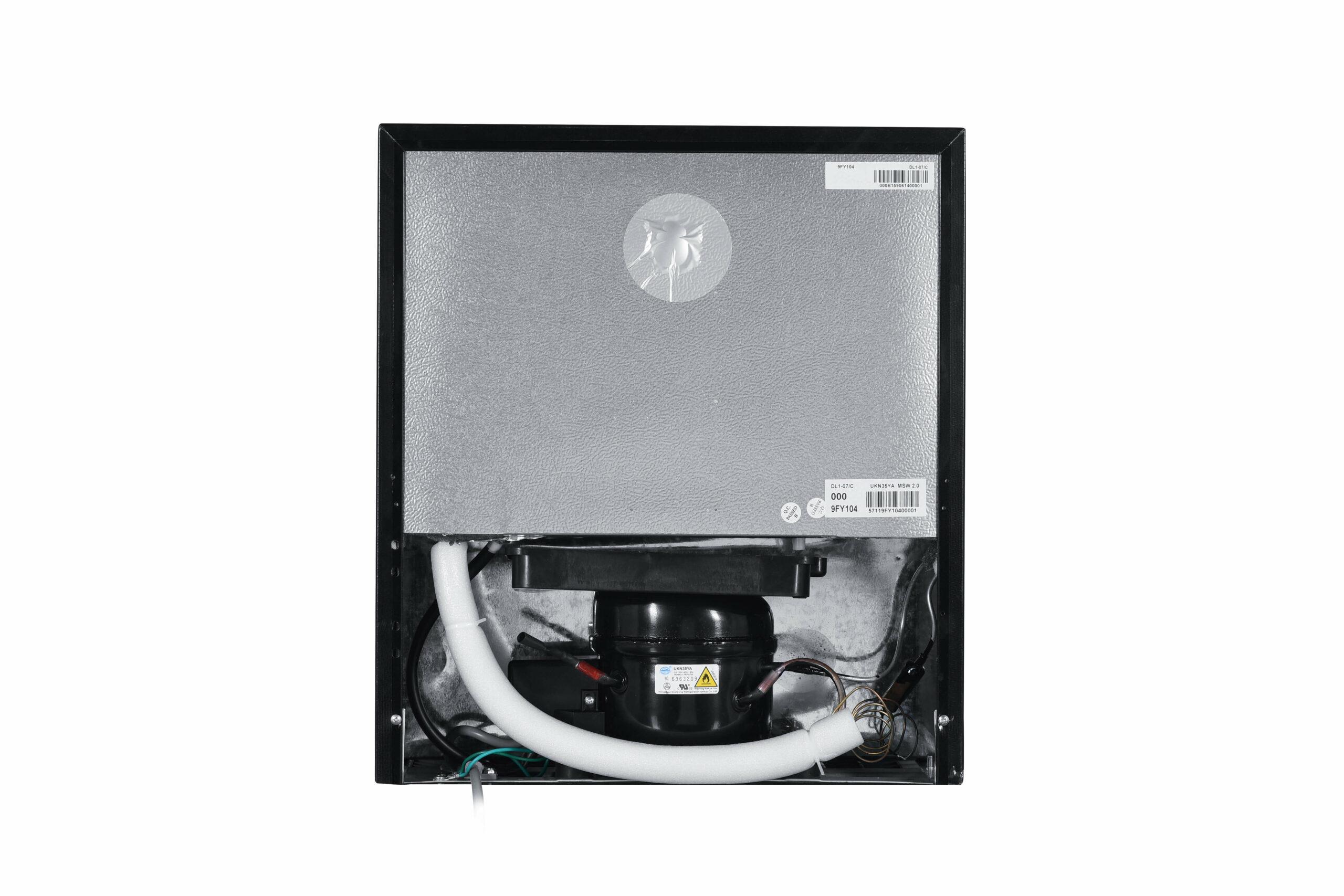 DAR016B1BM Danby 1.6 cu. ft. Compact Fridge in Black - Image 13