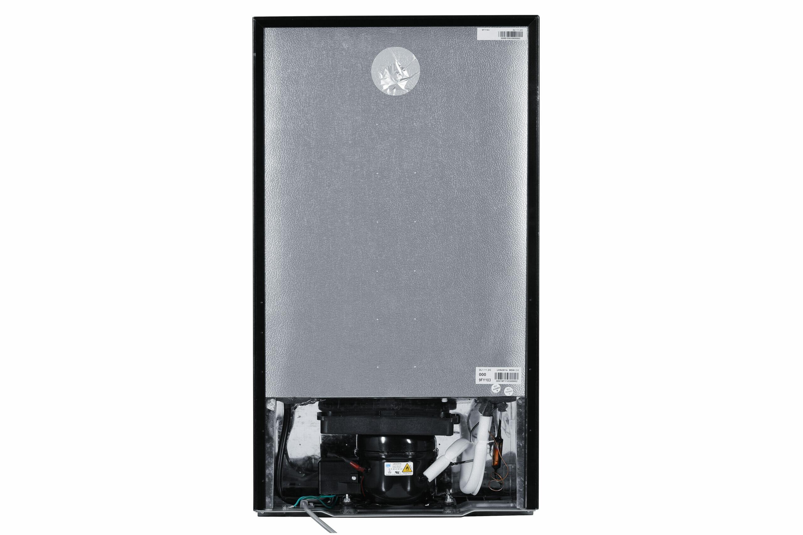 DAR032B2SLM Danby 3.2 cu. ft. Compact Fridge in Stainless Steel Look - Image 4