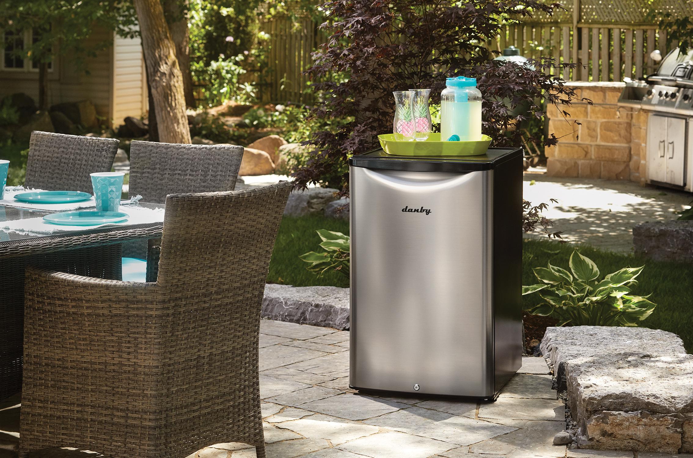 Danby 4.4 cu. ft. Outdoor Fridge in Stainless Steel - Image 4