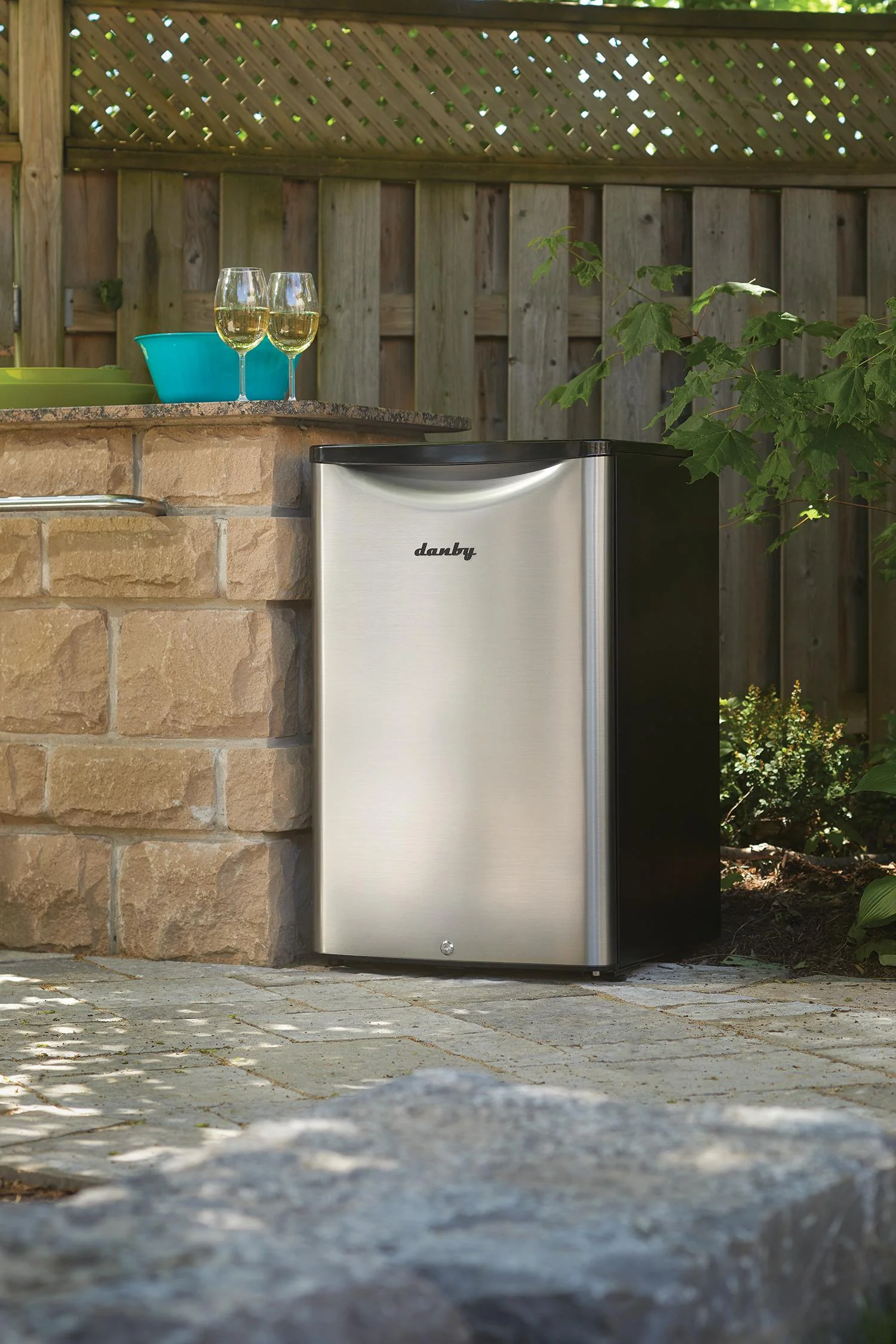 Danby 4.4 cu. ft. Outdoor Fridge in Stainless Steel - Image 5
