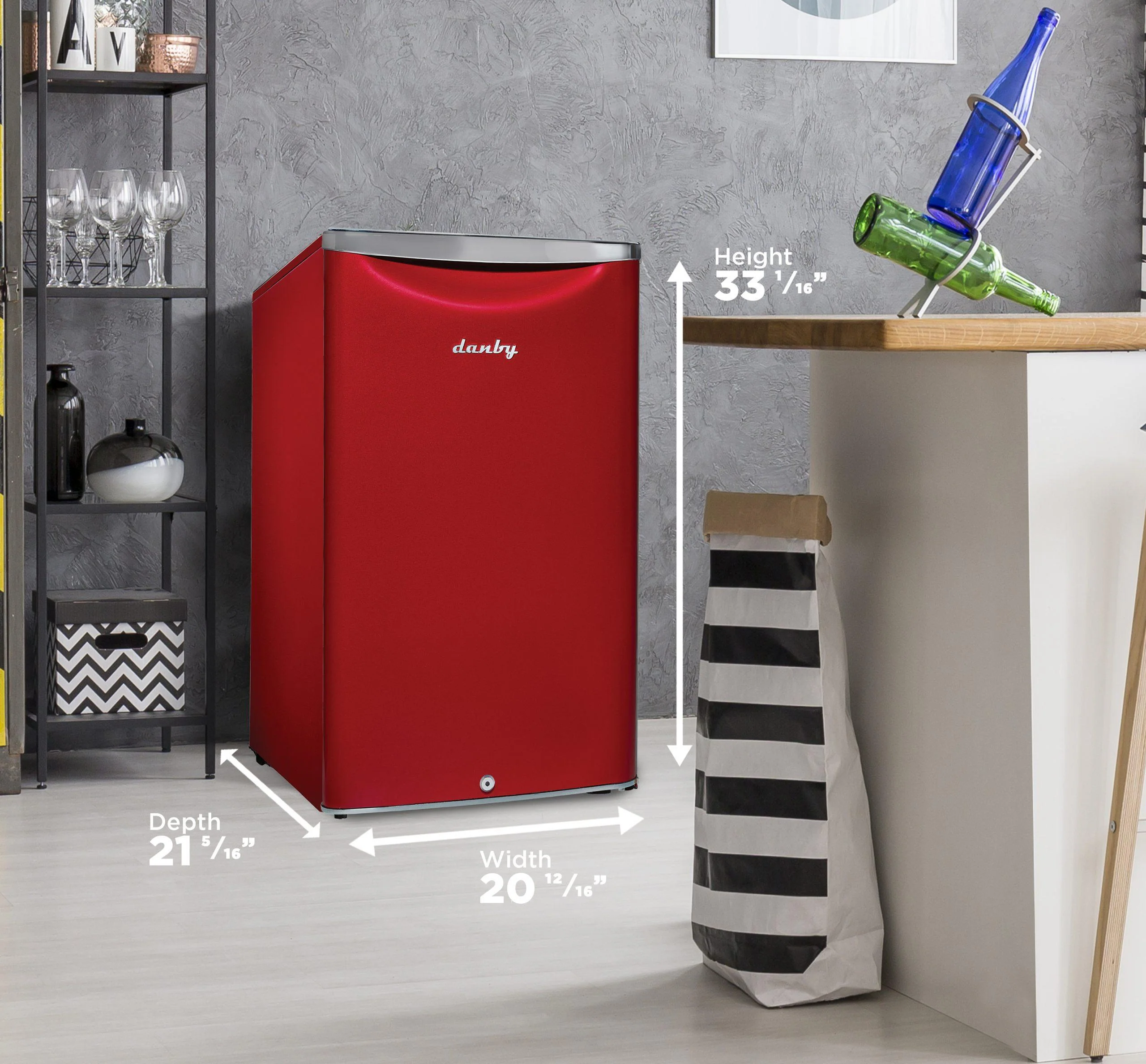 DAR044A6LDB Danby 4.4 cu. ft. Retro Compact Fridge in Metallic Red - Image 5