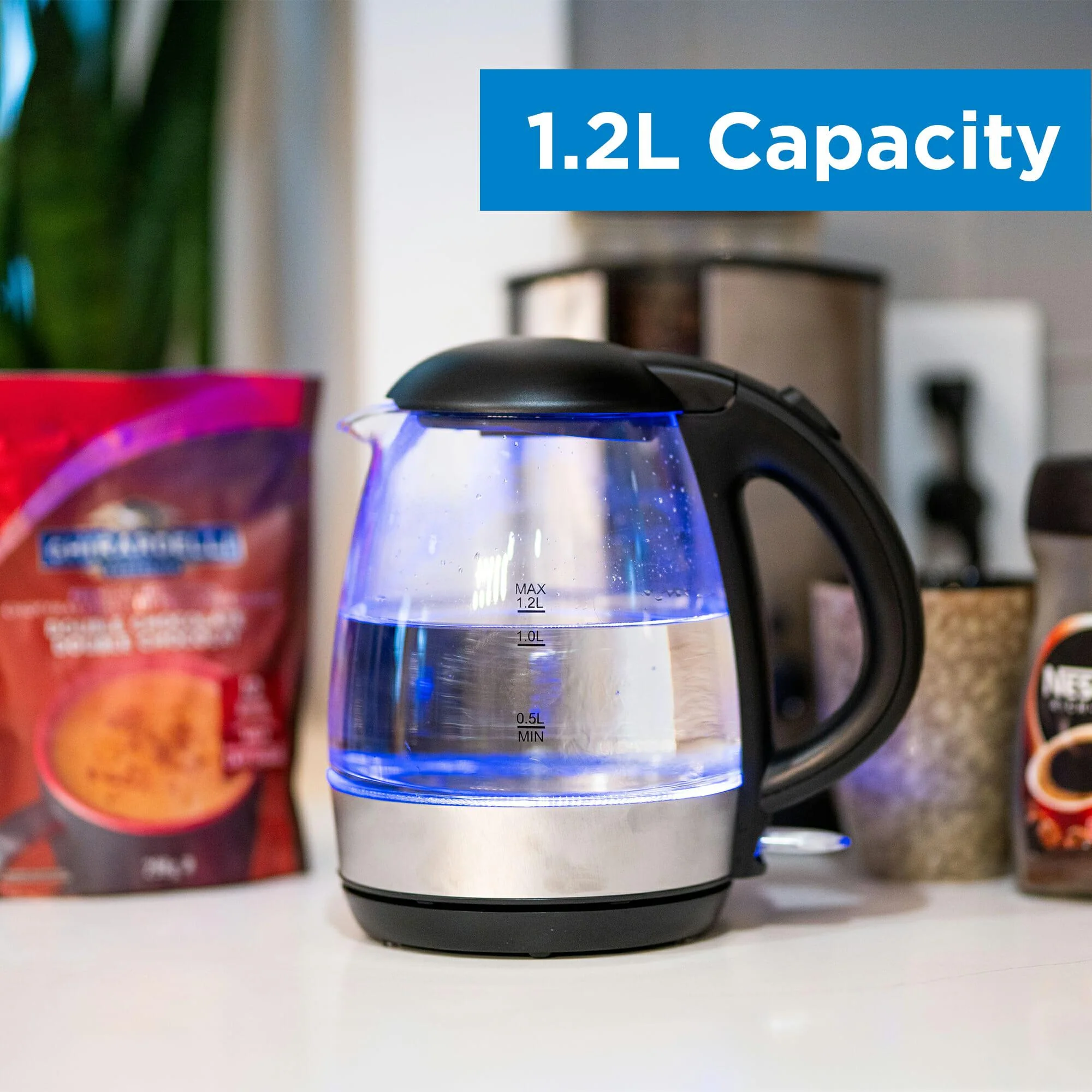 DBKT12013BD11 Danby 1.2L Glass Kettle in Black - Image 6