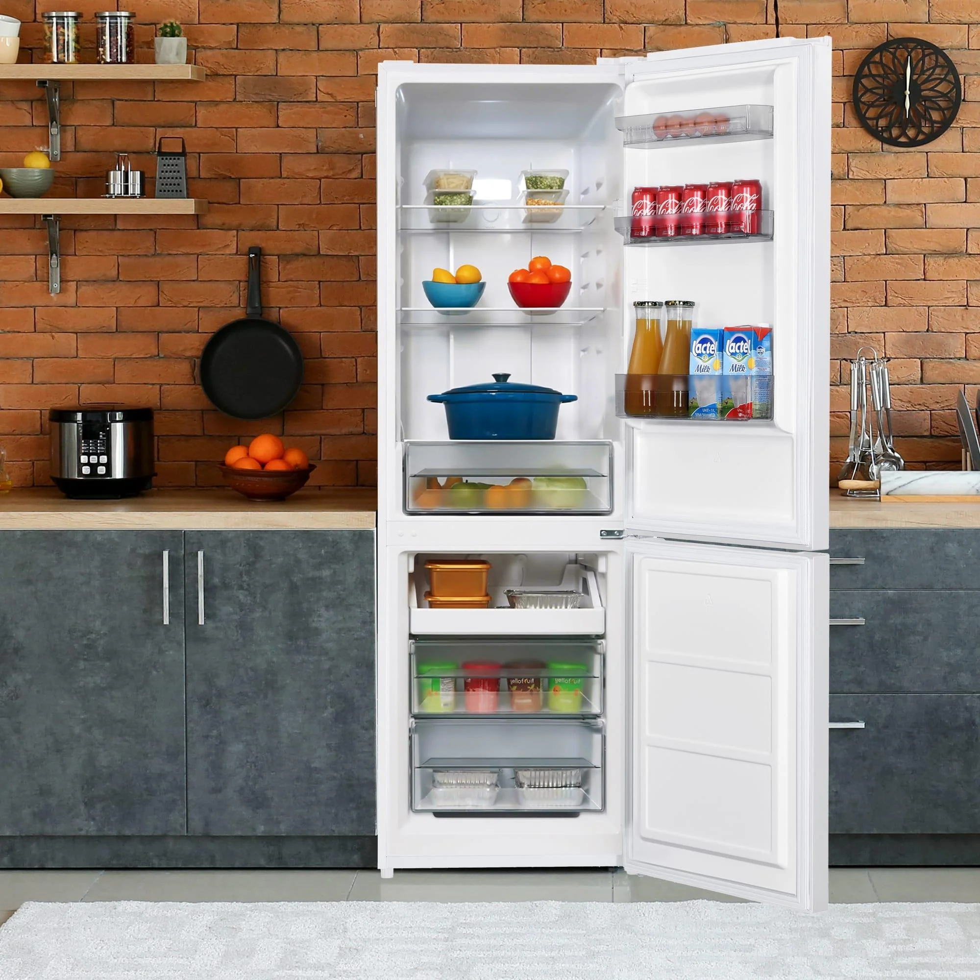 DBMF100B1WDB Danby 10 cu. ft. Bottom Mount Apartment Size Fridge in White - Image 8
