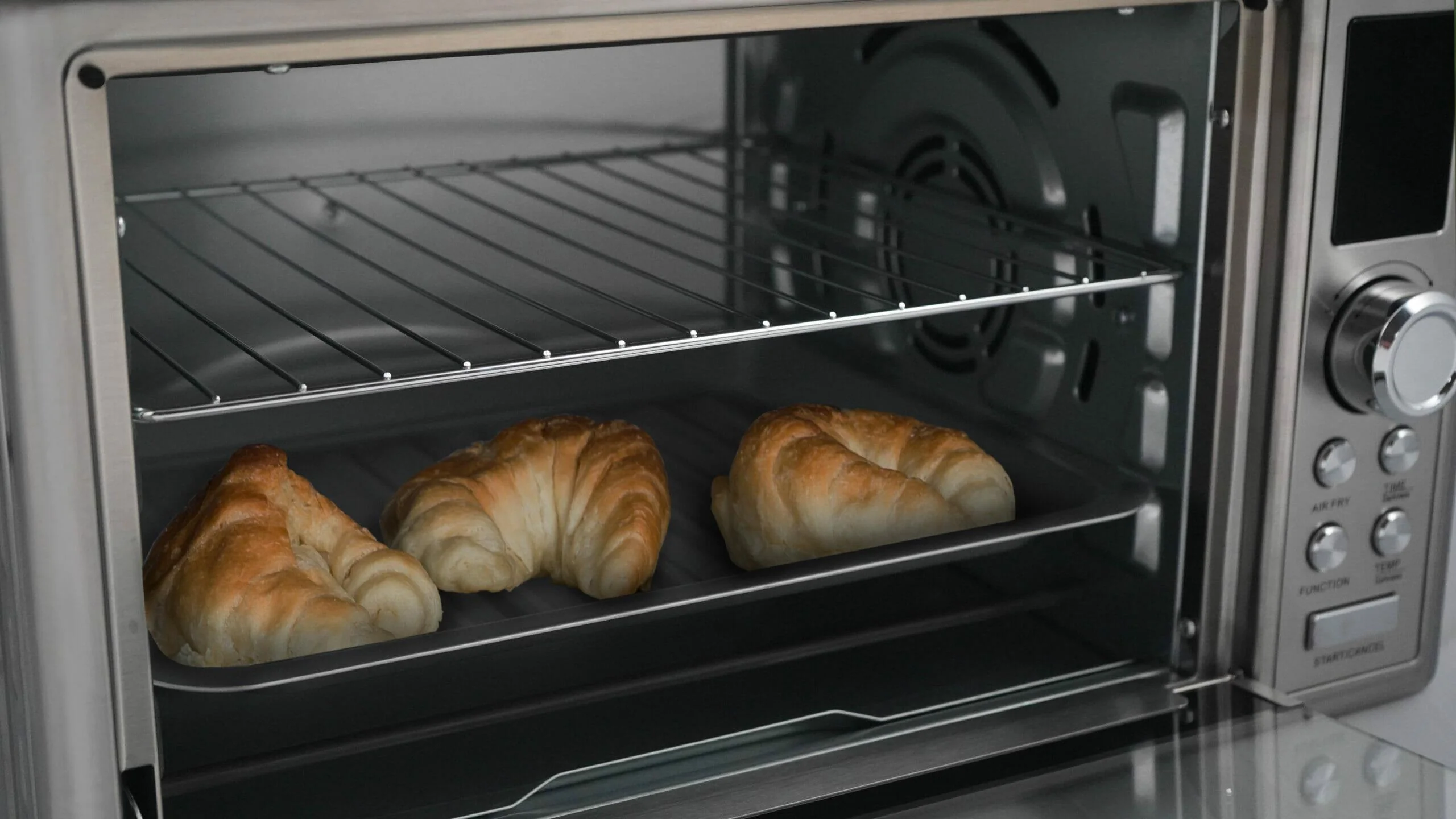 DBTO0961ABSS Danby 0.9 cu. ft. Toaster Oven with Air Fry Technology in Stainless Steel - Image 17