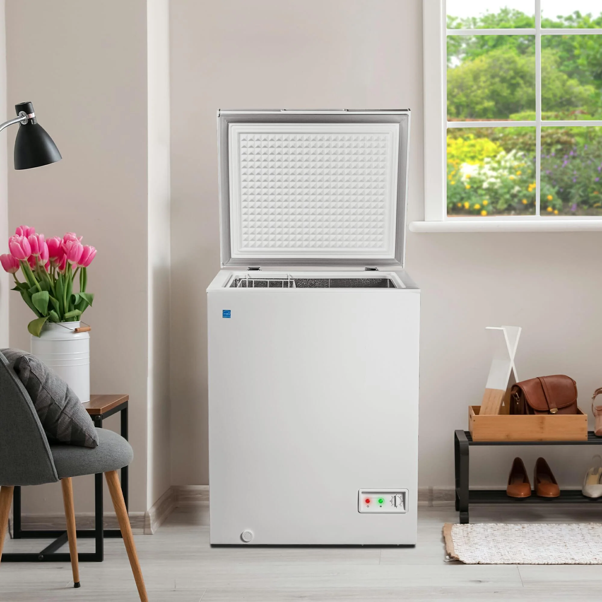DCF050A5WDB Danby 5.0 cu. ft. Square Model Chest Freezer in White - Image 13