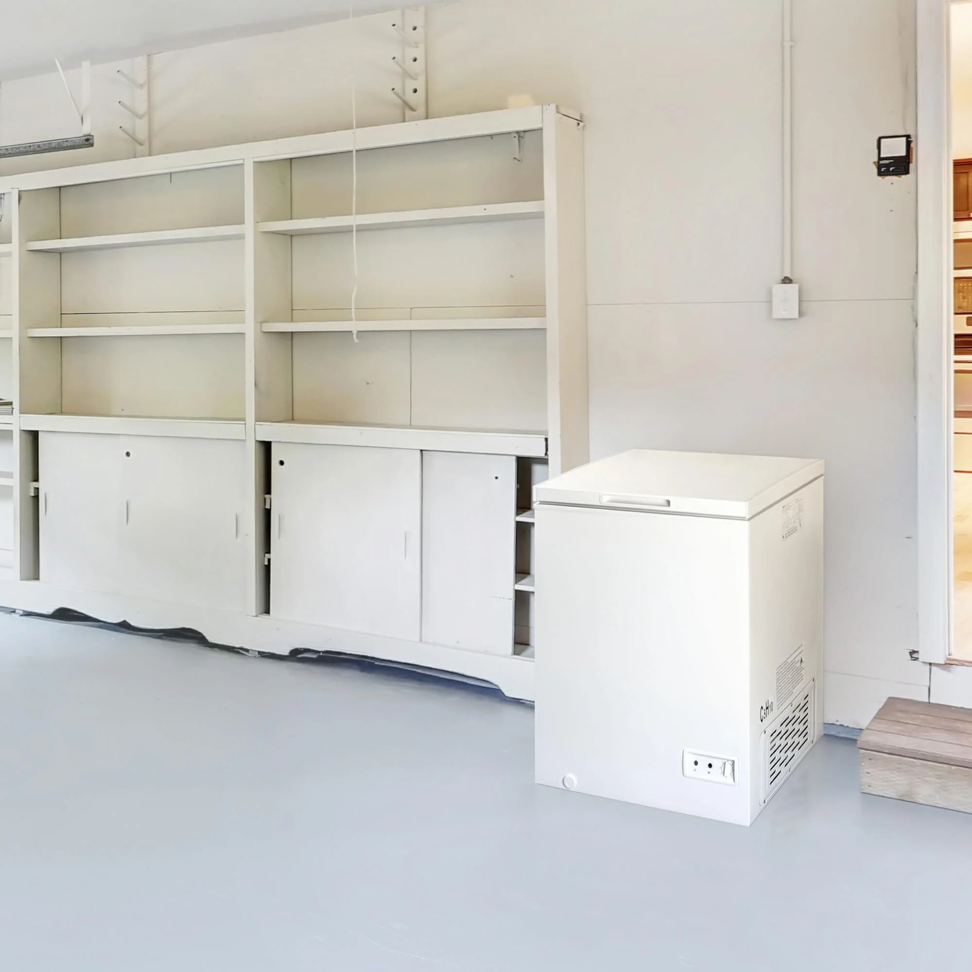 DCF050A5WDB Danby 5.0 cu. ft. Square Model Chest Freezer in White - Image 14