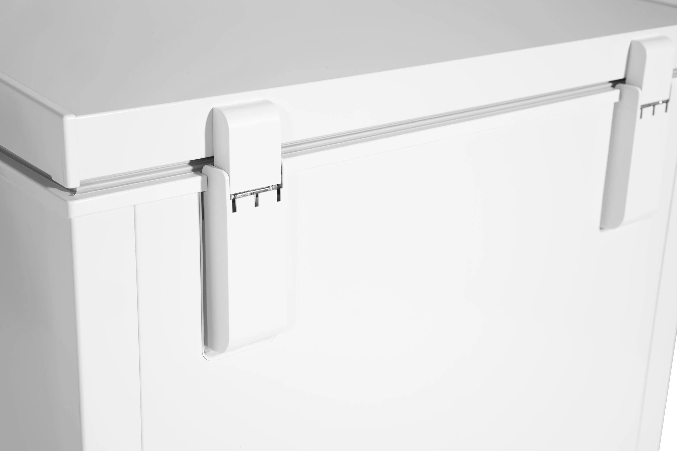 DCF050A6WM Danby 5.0 cu. ft. Square Model Chest Freezer DOE in White - Image 23