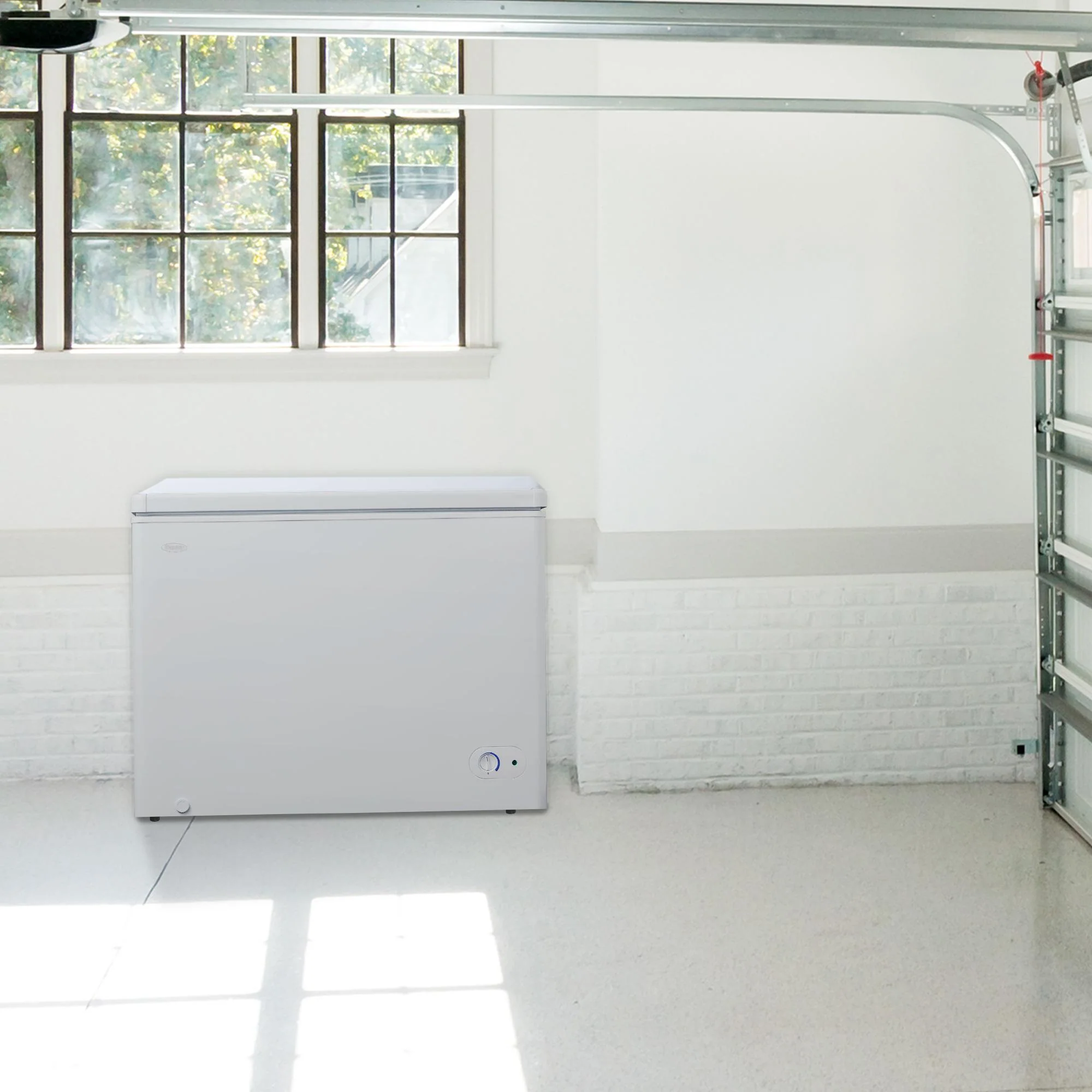 DCF072A3WDB Danby 7.2 cu. ft. Chest Freezer in White - Image 3