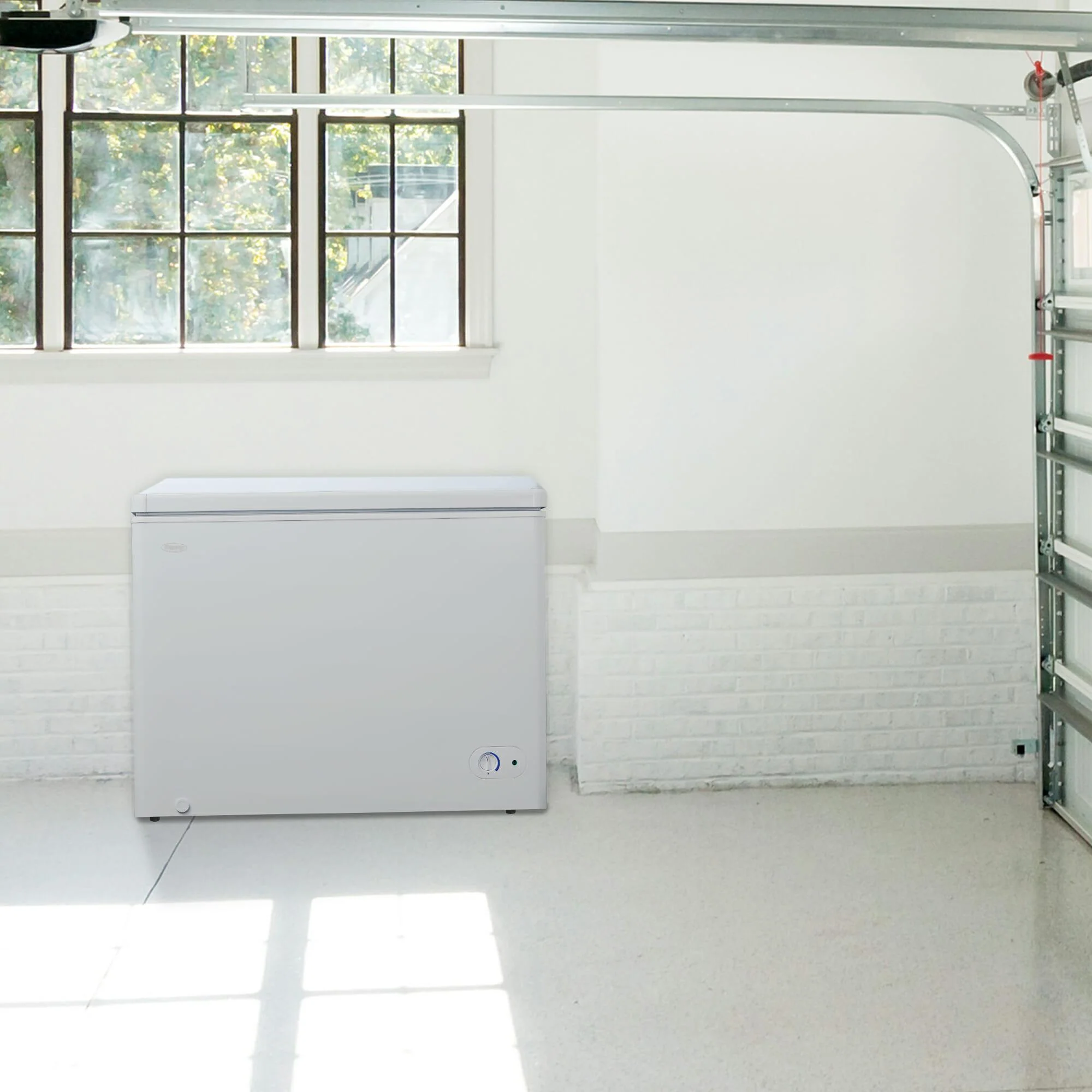 DCF072A3WDB Danby 7.2 cu. ft. Chest Freezer in White - Image 5