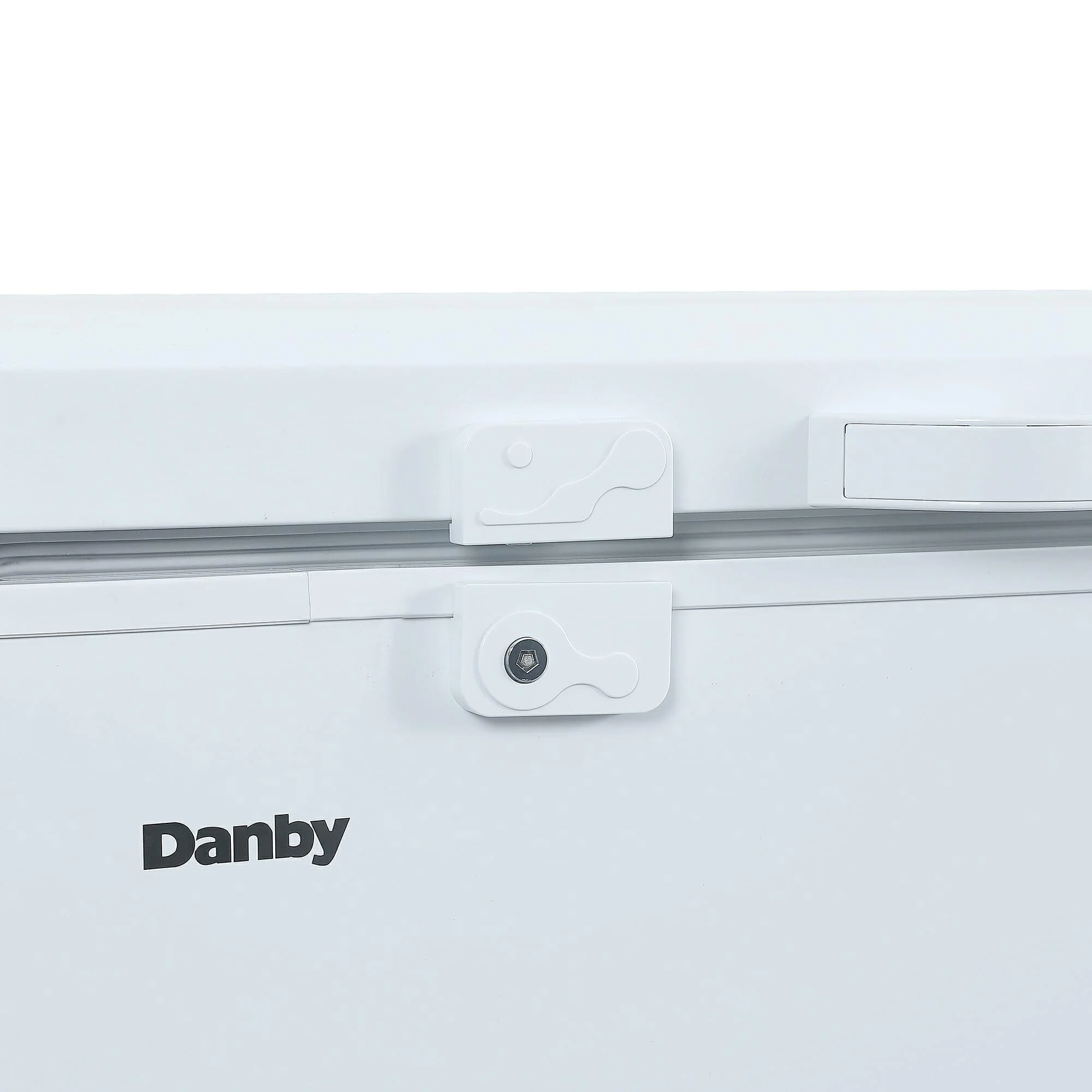 DCFM171A1WDB Danby 17.1 cu. ft. Chest Freezer 2 Door in White - Image 10