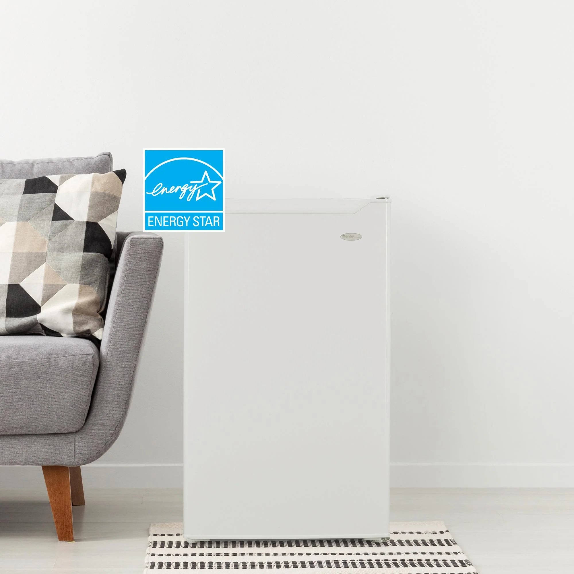 DCR044B1WM Danby 4.4 cu. ft. Compact Fridge in White - Image 14