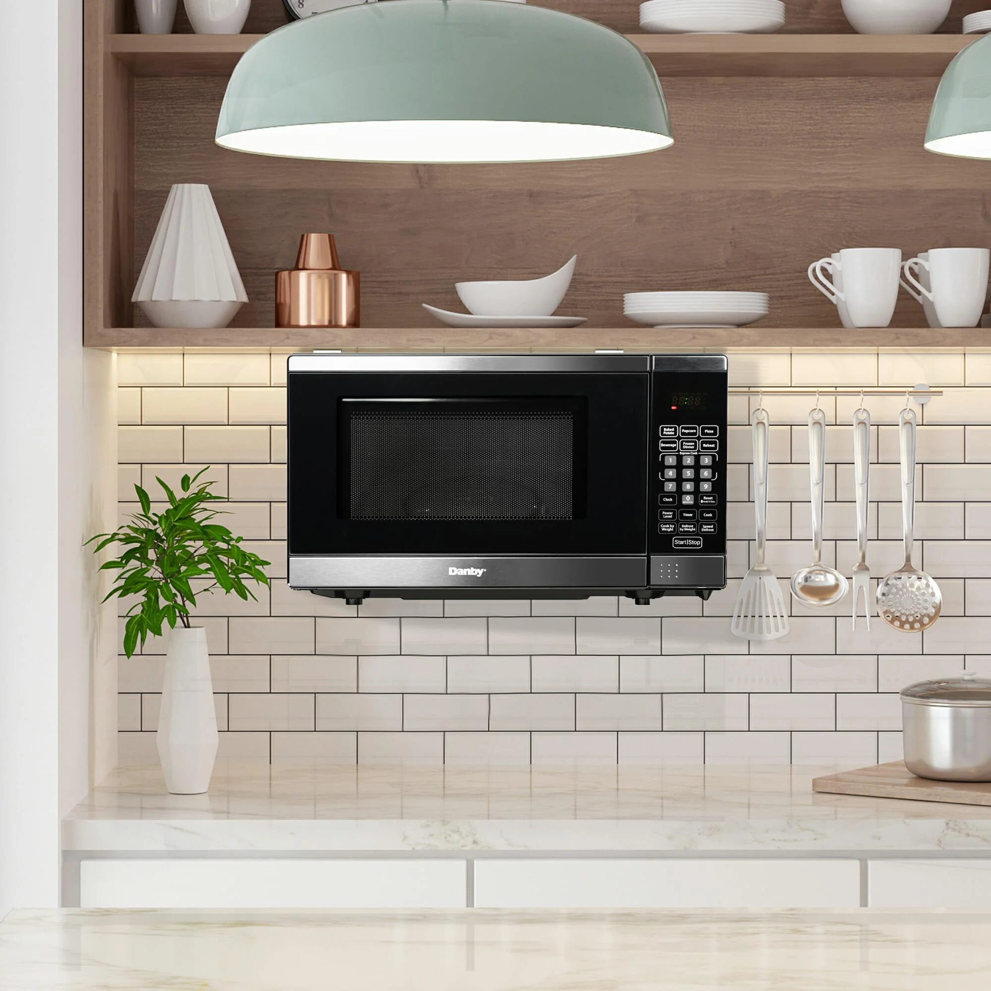 DDMW007501G1 Danby Designer 0.7 cu. ft. Space Saving Under the Cupboard Microwave in Stainless Steel - Image 11