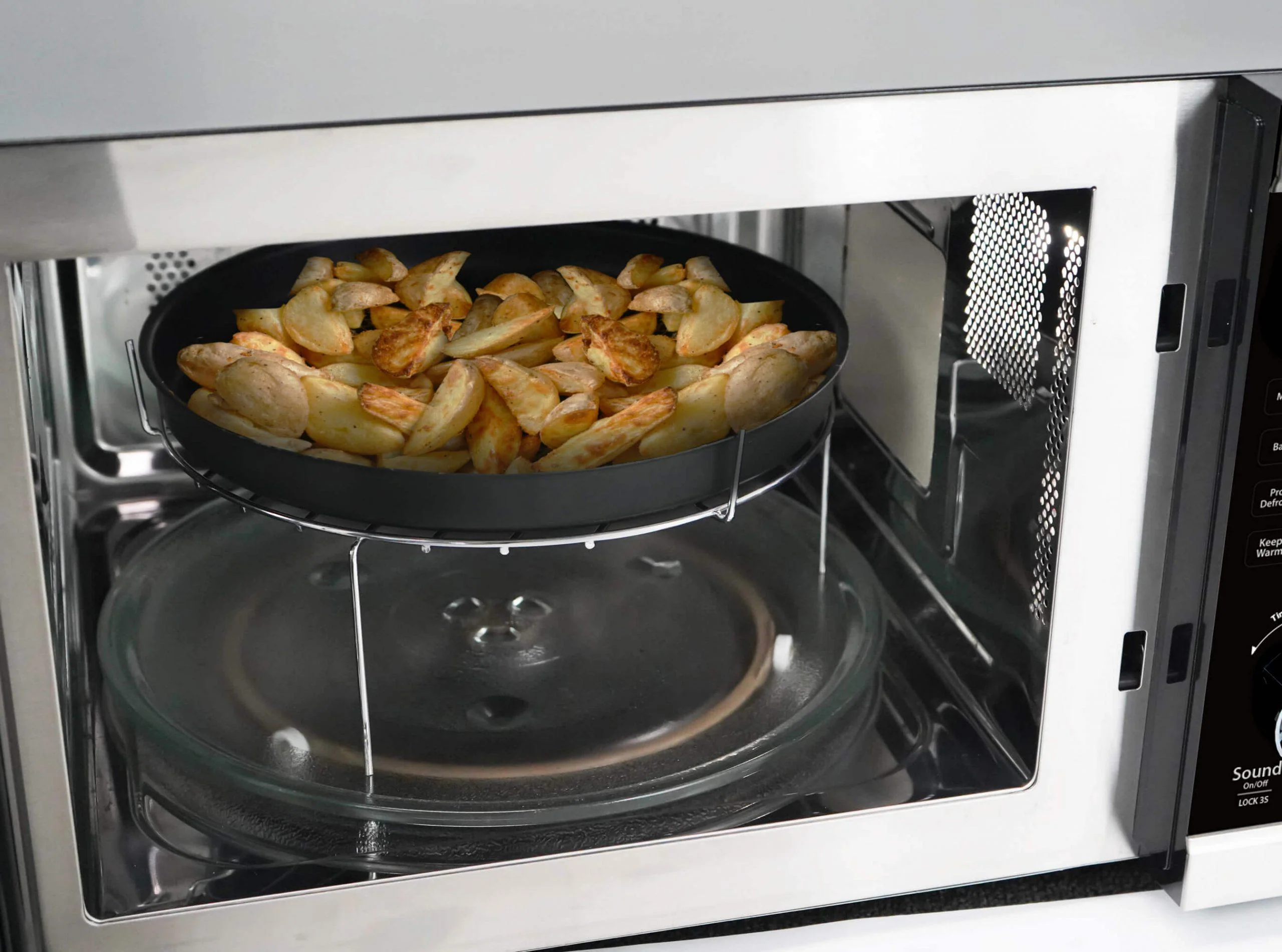 DDMW1061BSS6 Danby 5 in 1 Multifunctional Microwave Oven with Air Fry, Convection roast/bake, Broil/grill, combination cooking - Image 8