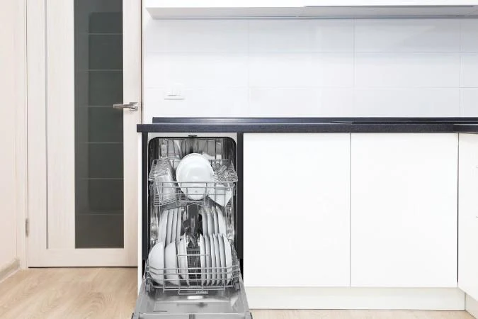 Danby 18" Wide Built-in Dishwasher in Stainless Steel - Image 12