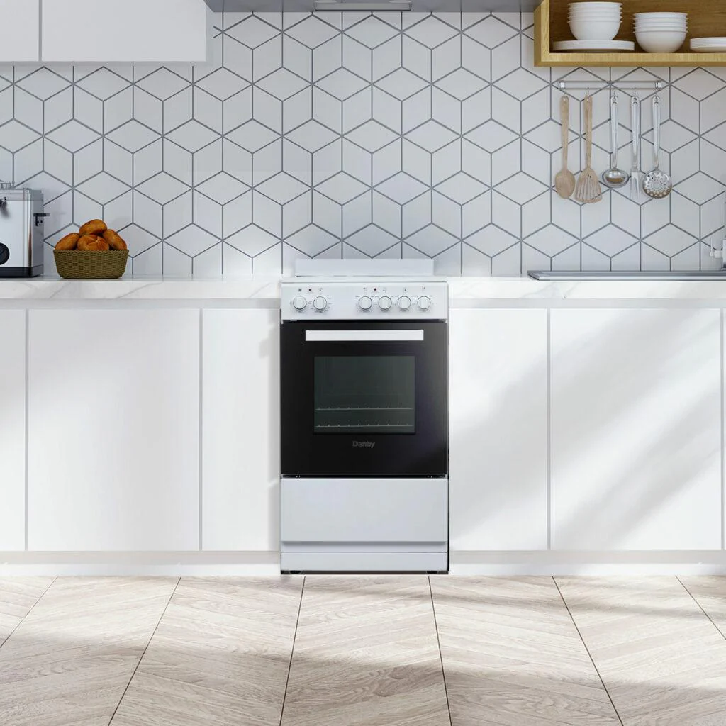 DER20V1W Danby 20 Wide Electric Range in White - Image 5