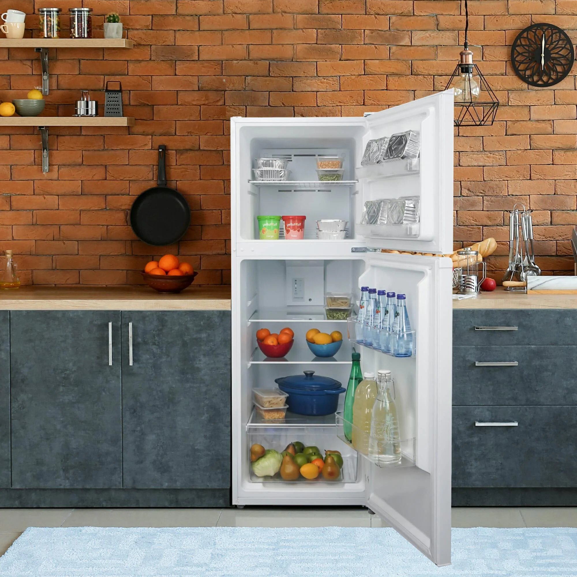 DFF101B1WDB Danby 10.1 cu. ft. Top Mount Apartment Size Fridge in White - Image 10