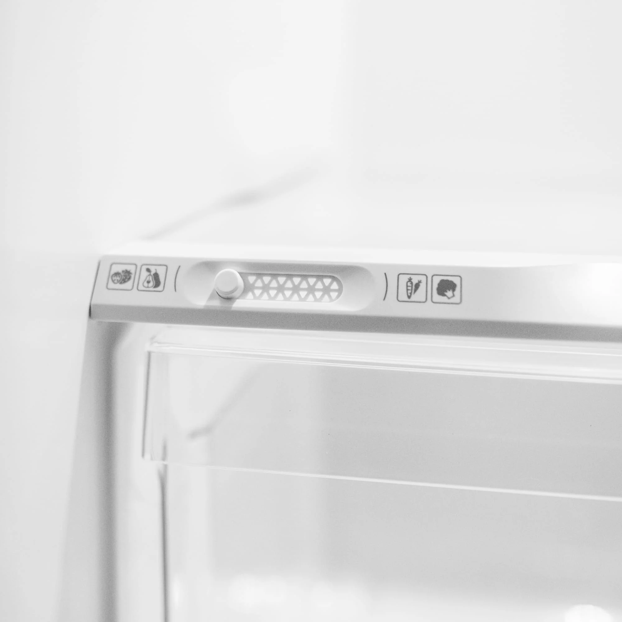 DFF176B1SLDB Danby 18 cu. ft. Top Mount Refrigerator in Stainless Steel Look - Image 18
