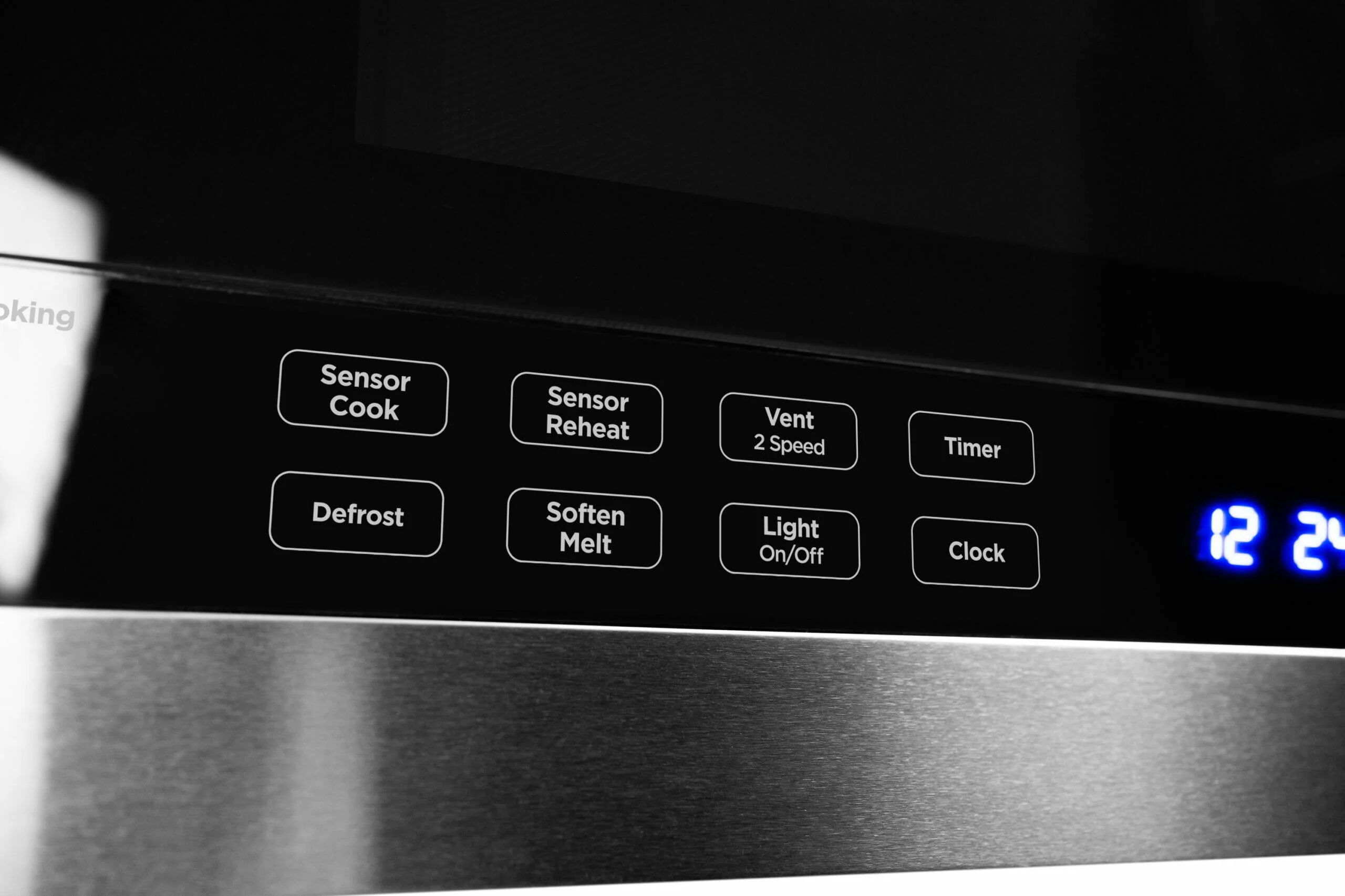 DOM014401G1 Danby 1.4 cu. ft. Over The Range Microwave Oven in Stainless Steel - Image 40
