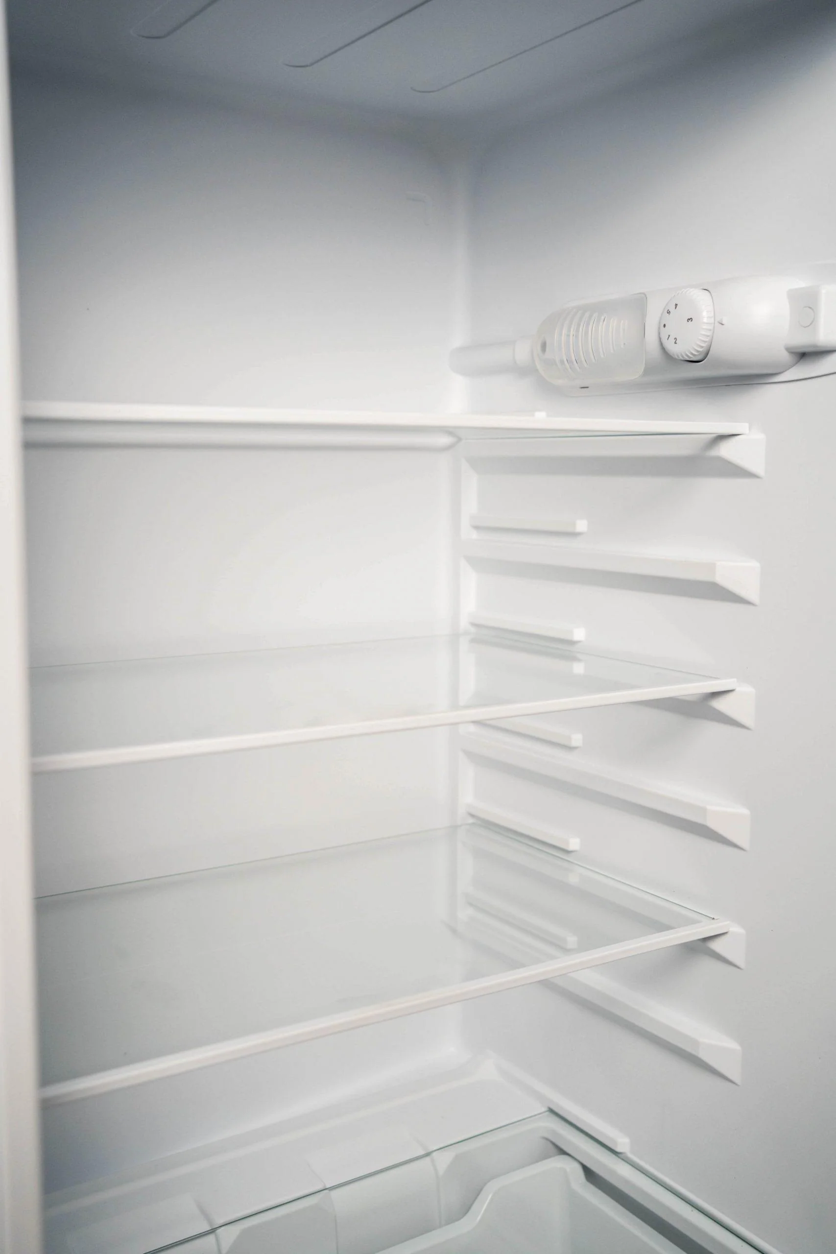 DPF074V1WDB6 Danby 7.4 cu. ft. Apartment Size Fridge Top Mount in White - Image 20