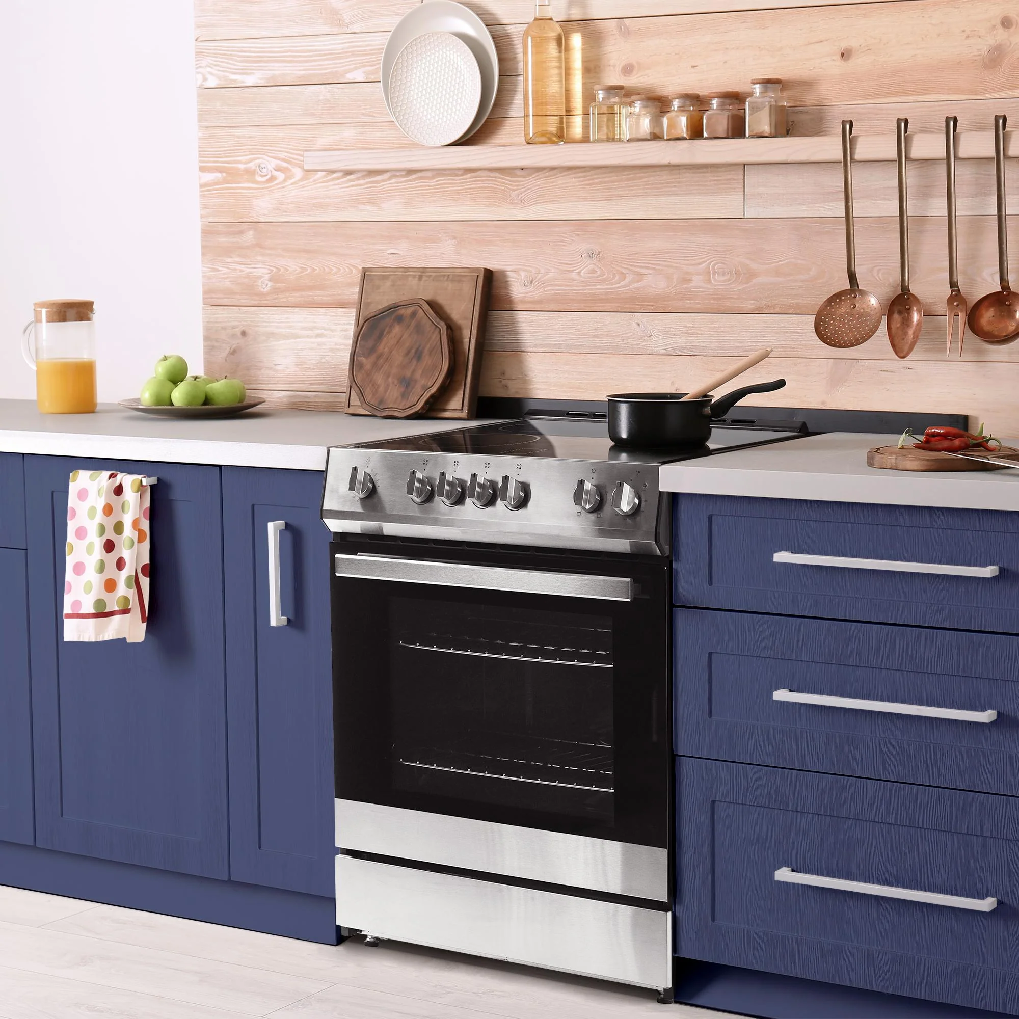 DRRM300BSS Danby 30 Slide in Smooth Top Electric Range with Knob Controls in Stainless Steel - Image 9