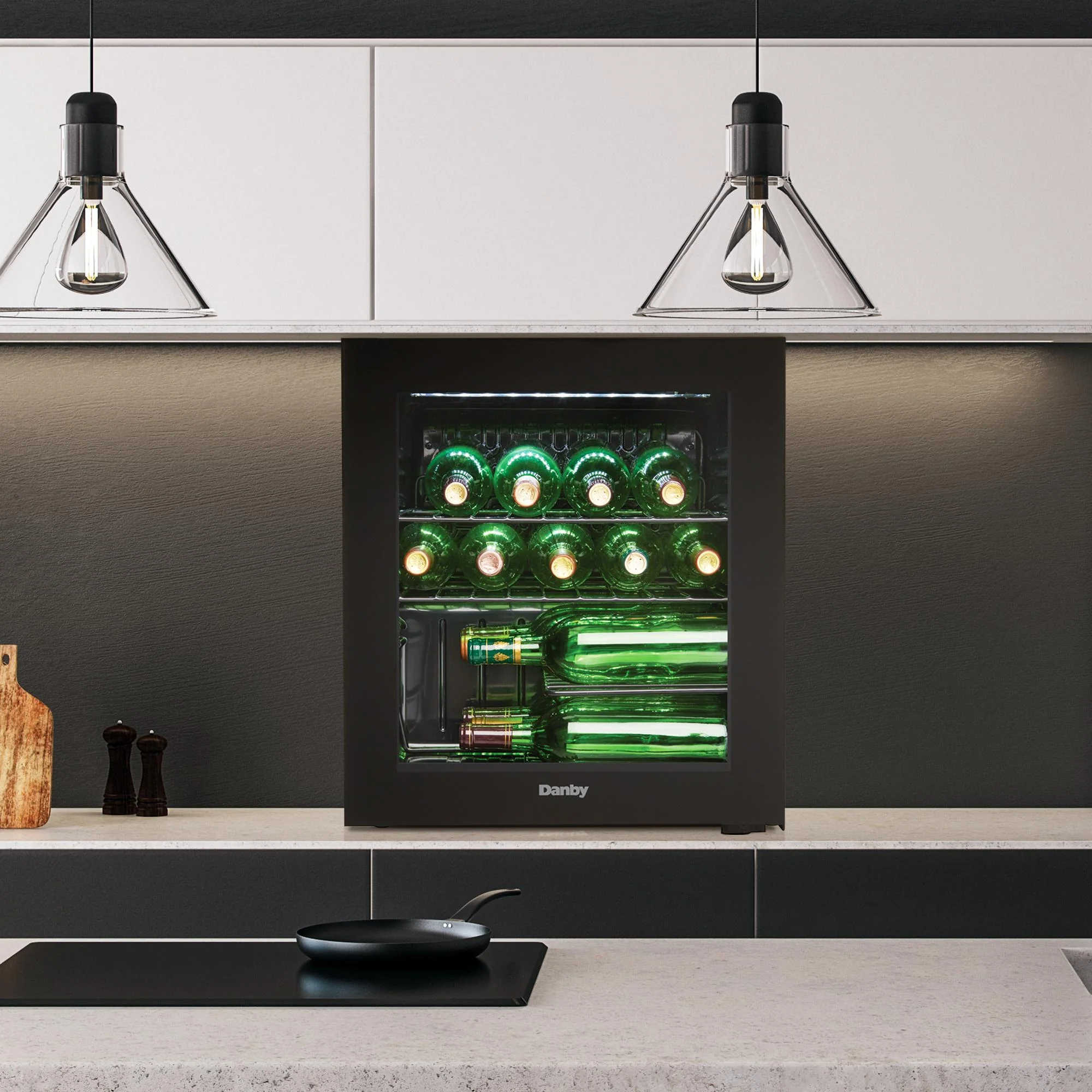 DWC018A1BDB Danby 16 Bottle Free-Standing Wine Cooler in Black - Image 8