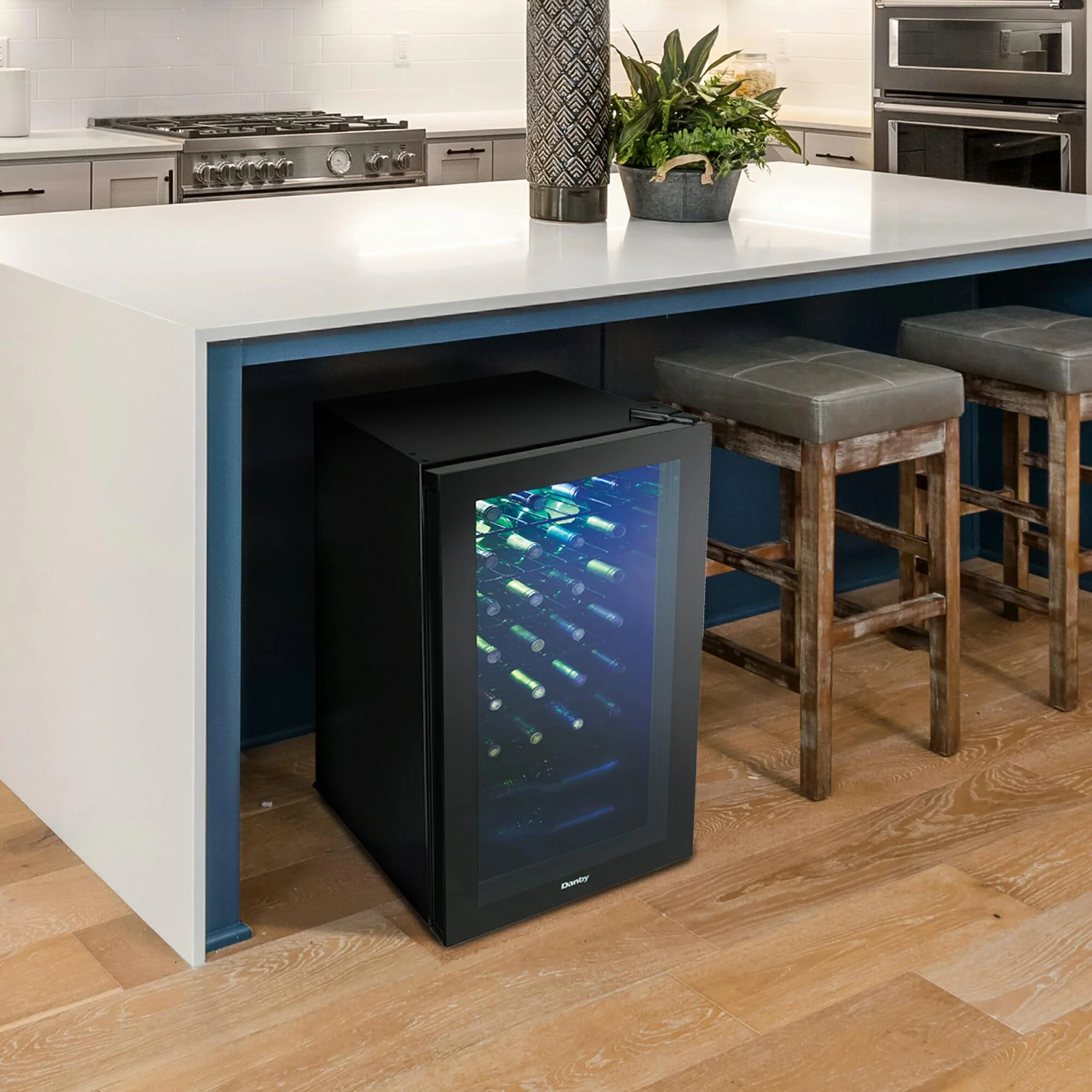 DWC036A2BDB6 Danby 36 Bottle Free-Standing Wine Cooler in Black - Image 4