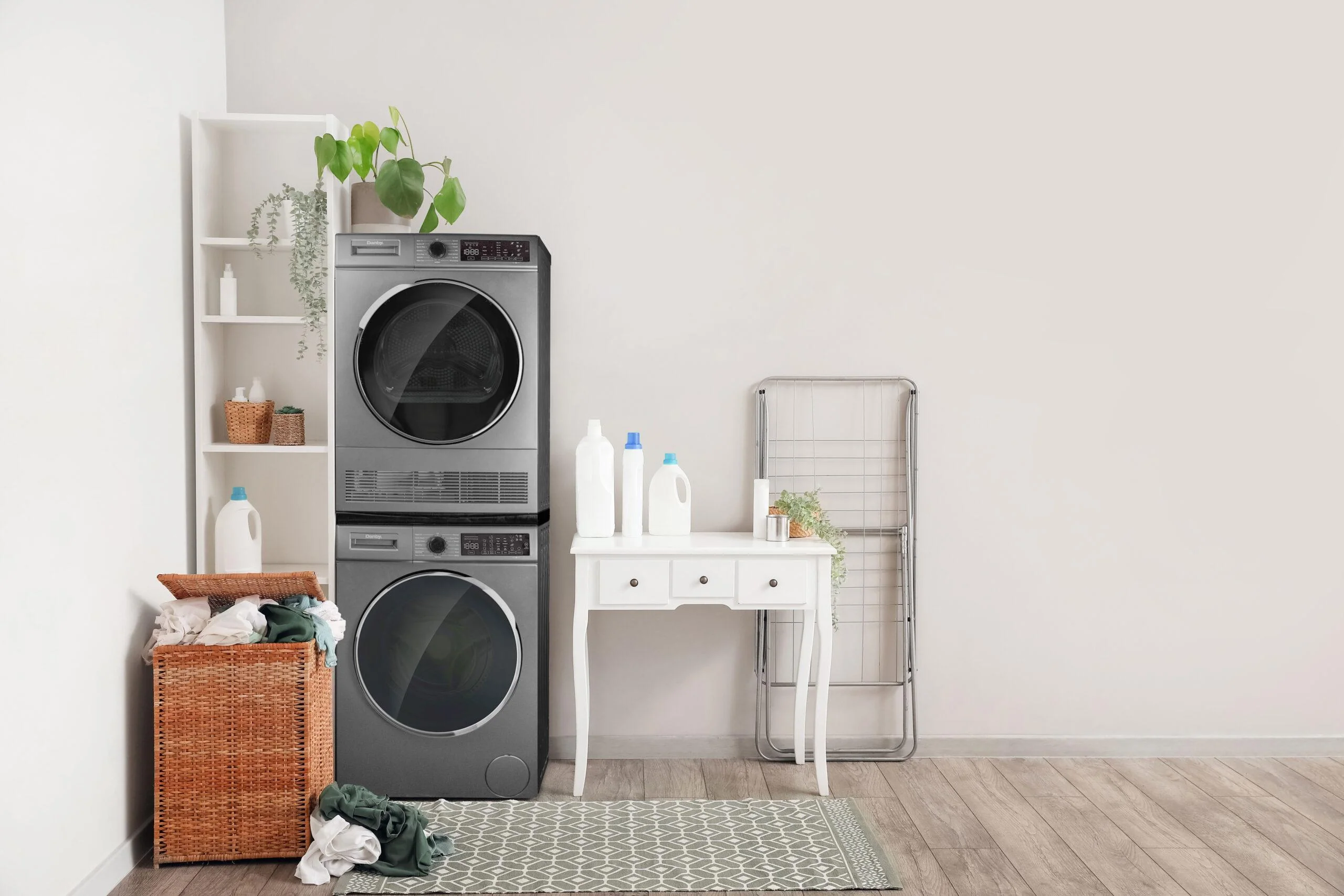 DWM022D1DSDB Danby 2.2 cu. ft. 24" Front Load Washing Machine - Image 18