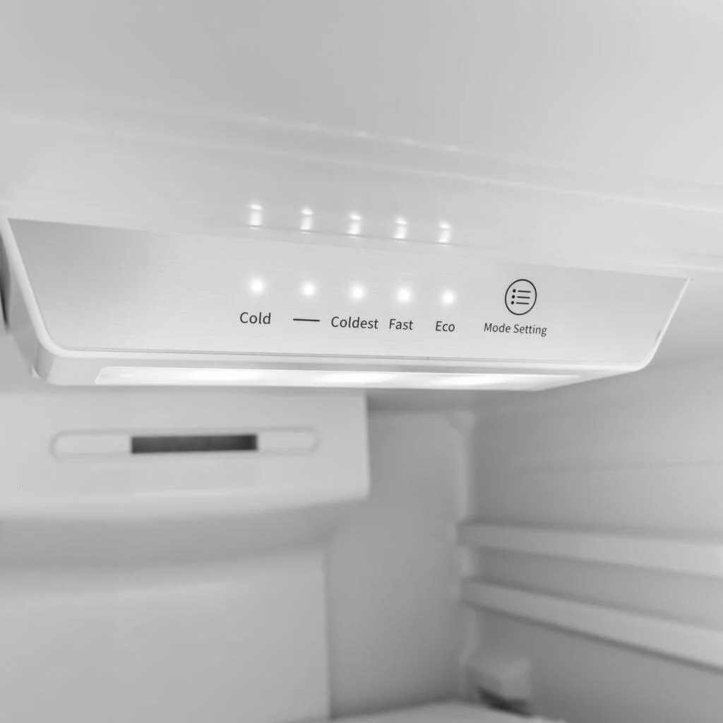 Danby WFF100W Woods 10.0 cu. ft. Top Mount Frost-Free Fridge in White - Image 7
