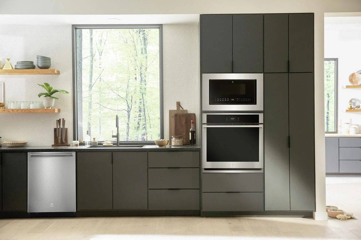 Electrolux EDSH4944BS 24" Stainless Steel Tub Built-In Dishwasher with SmartBoost™ - Image 5