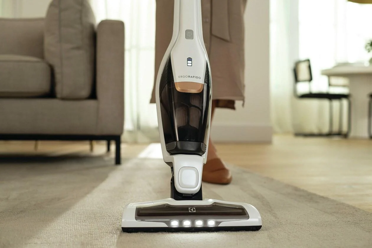 Electrolux EHVS2510AW Ergorapido™ Vacuum - Image 2